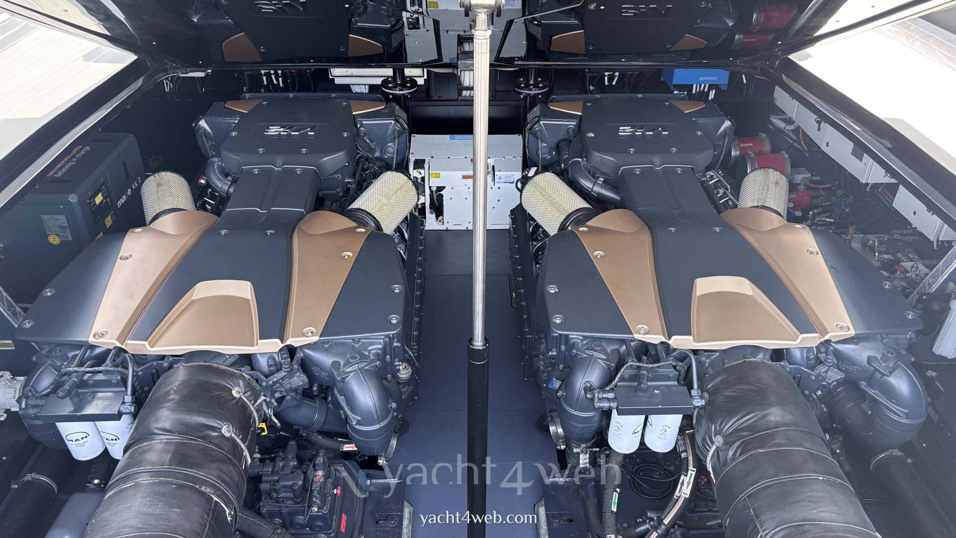 Tecnomar Lamborghini 63 