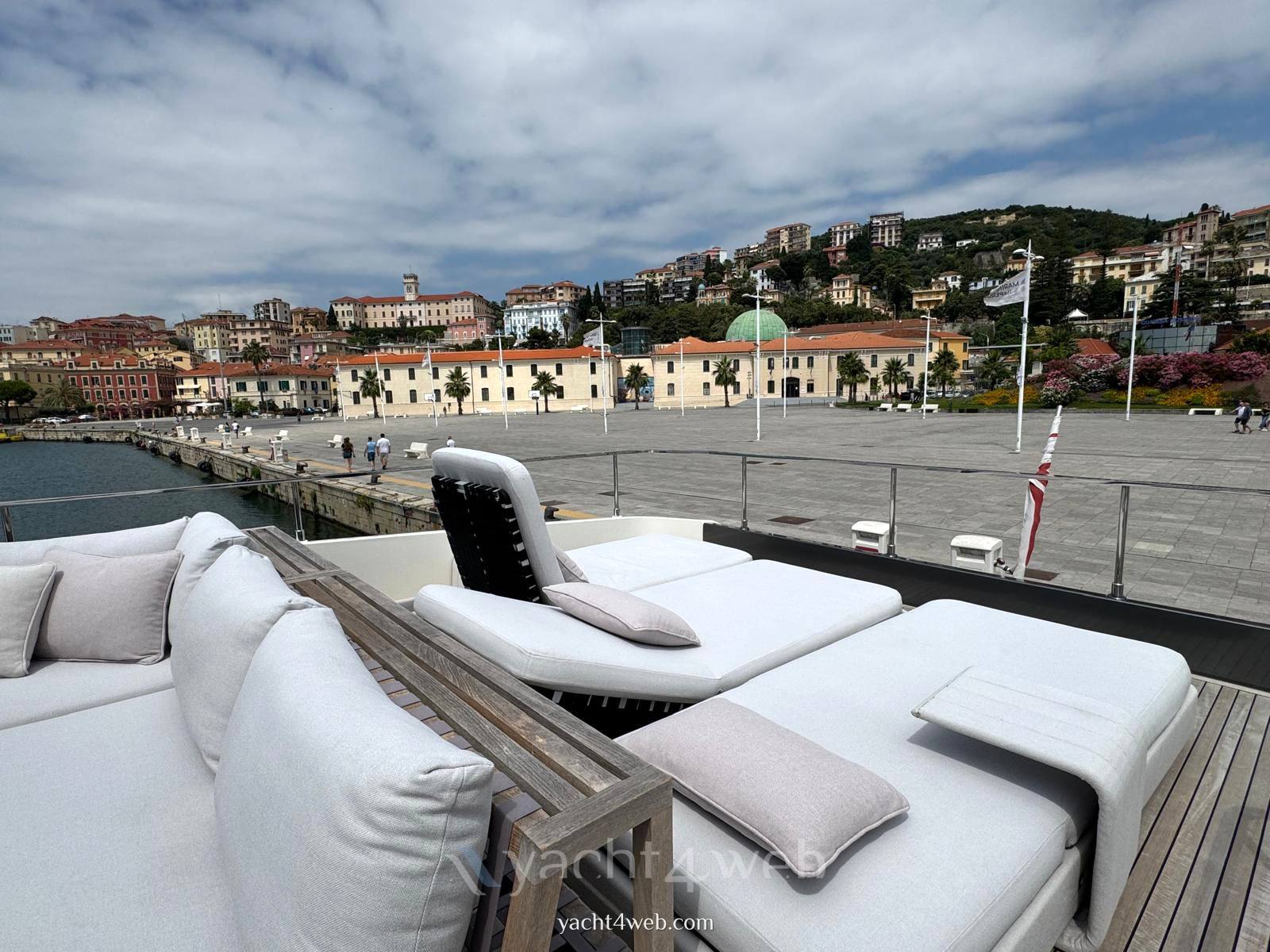 Ferretti yachts 920 fotografia