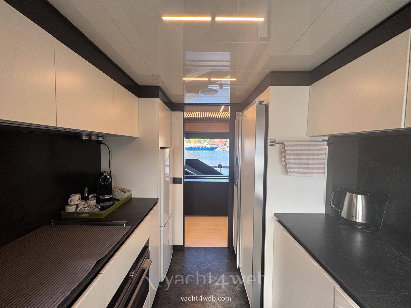 Ferretti yachts 920 Motoryacht usato
