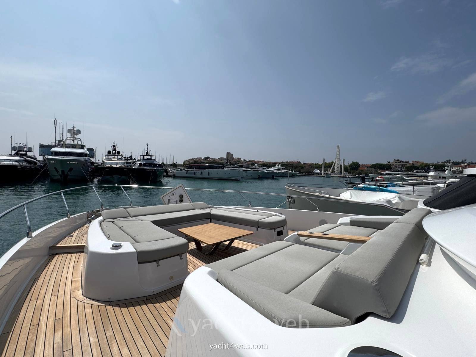 Ferretti yachts 860 Motoryacht