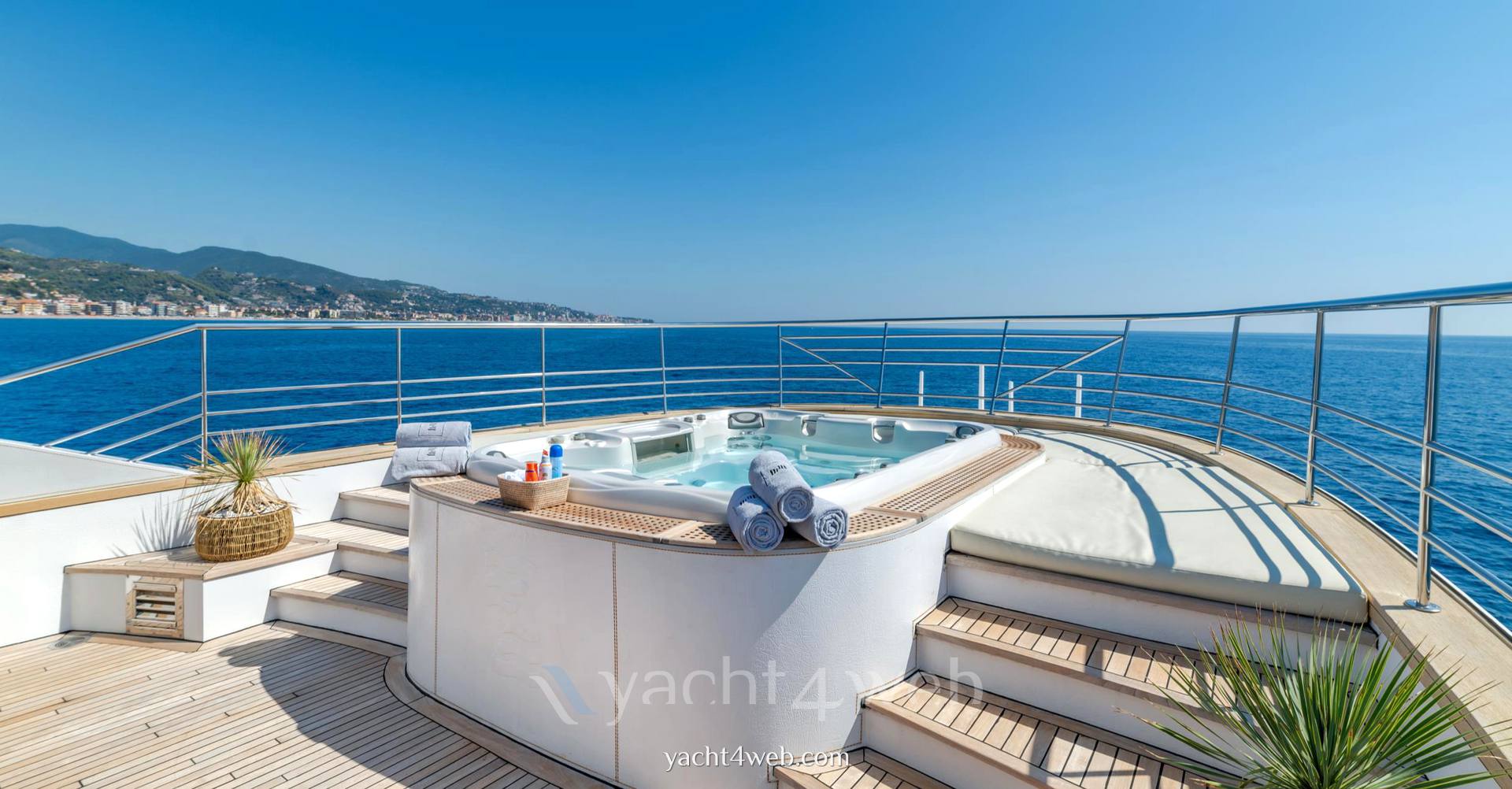 Custom 50m Barca a motore usata in vendita