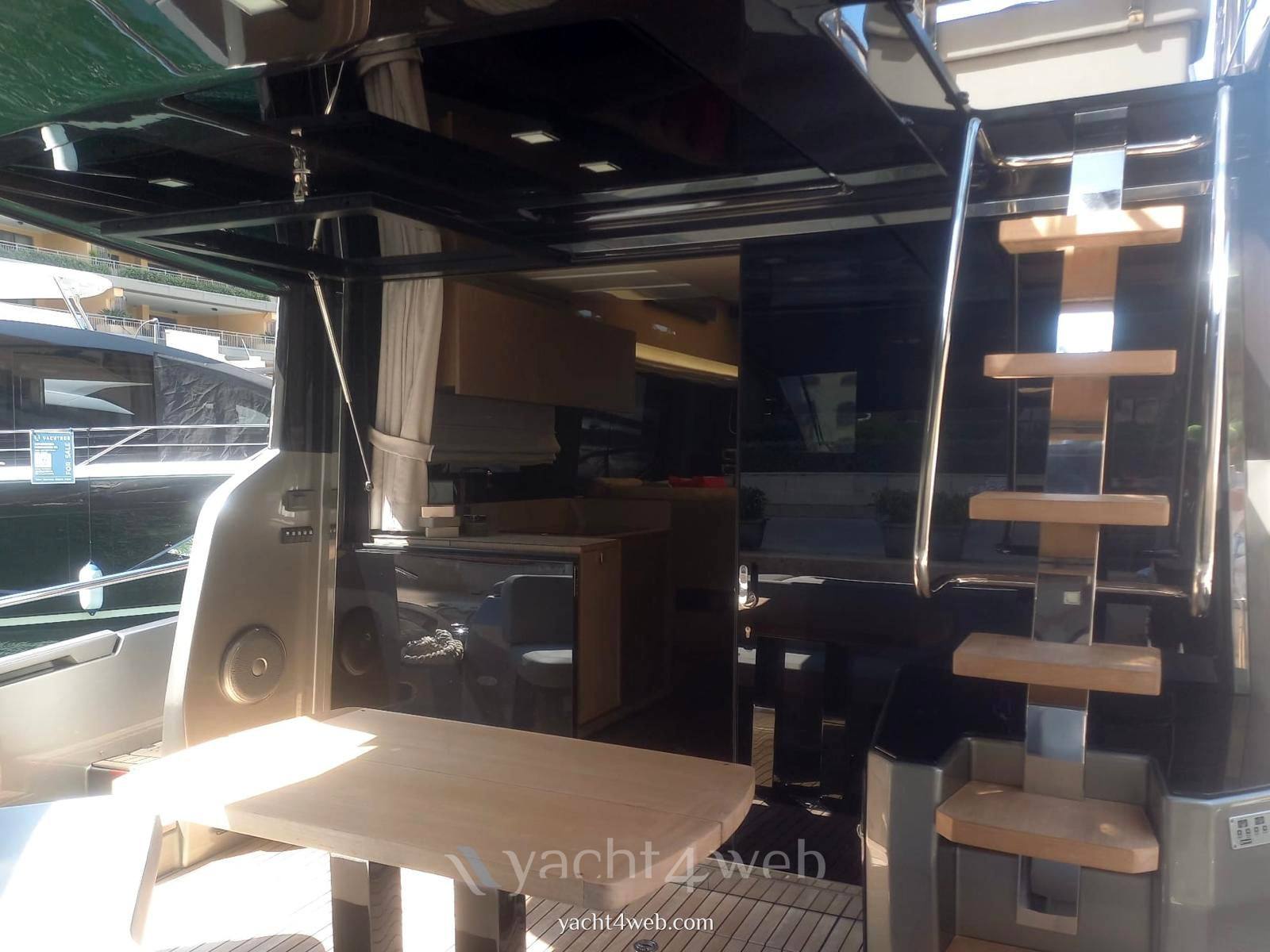 Cranchi E52f usato