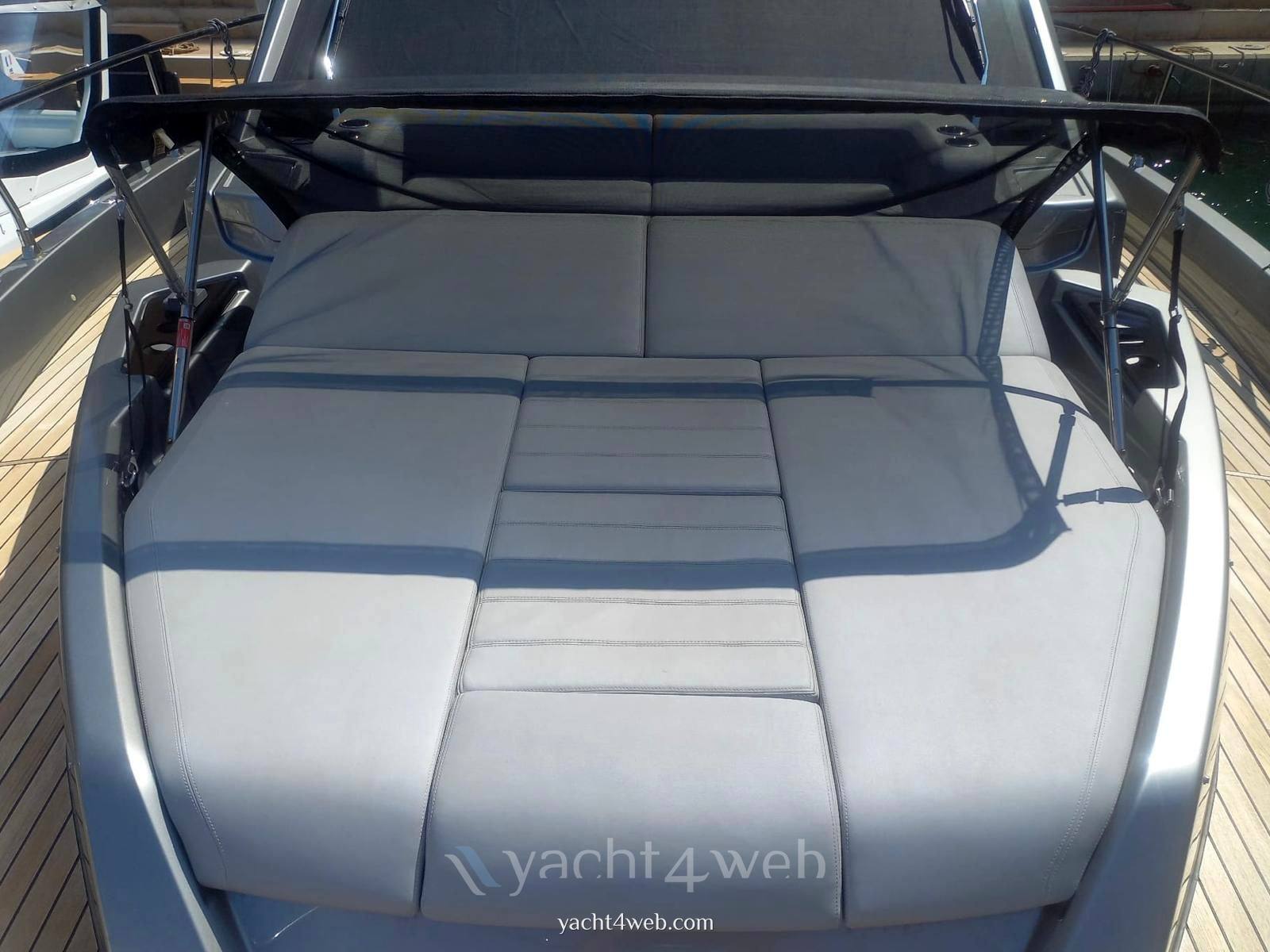 Cranchi E52f Motoryacht usato