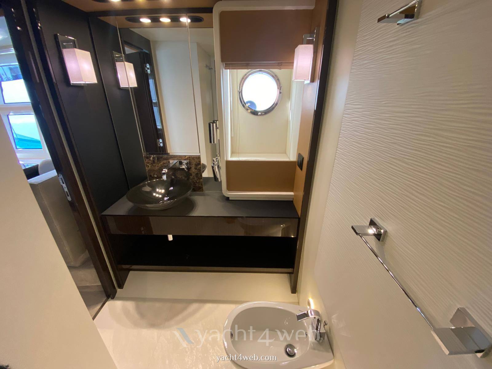 Azimut 77s 0