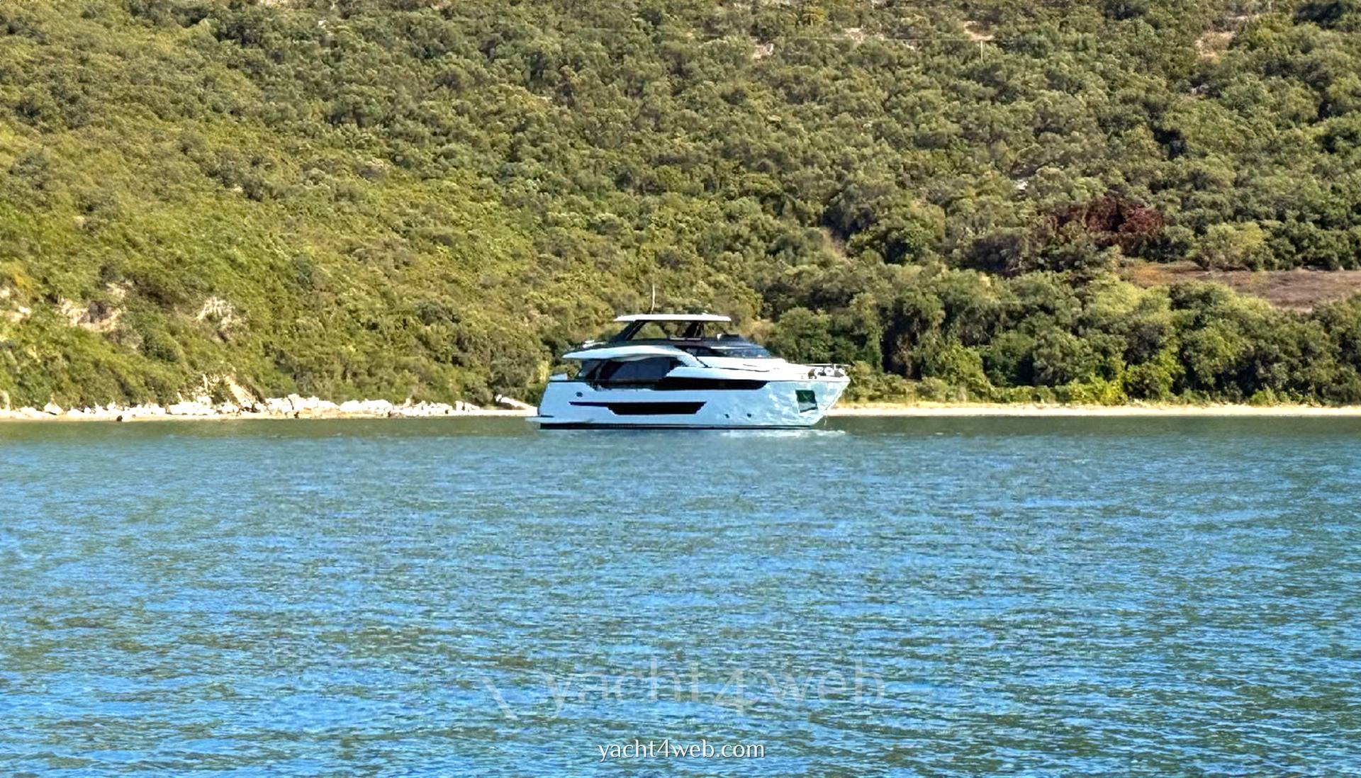 Ferretti yachts 940 