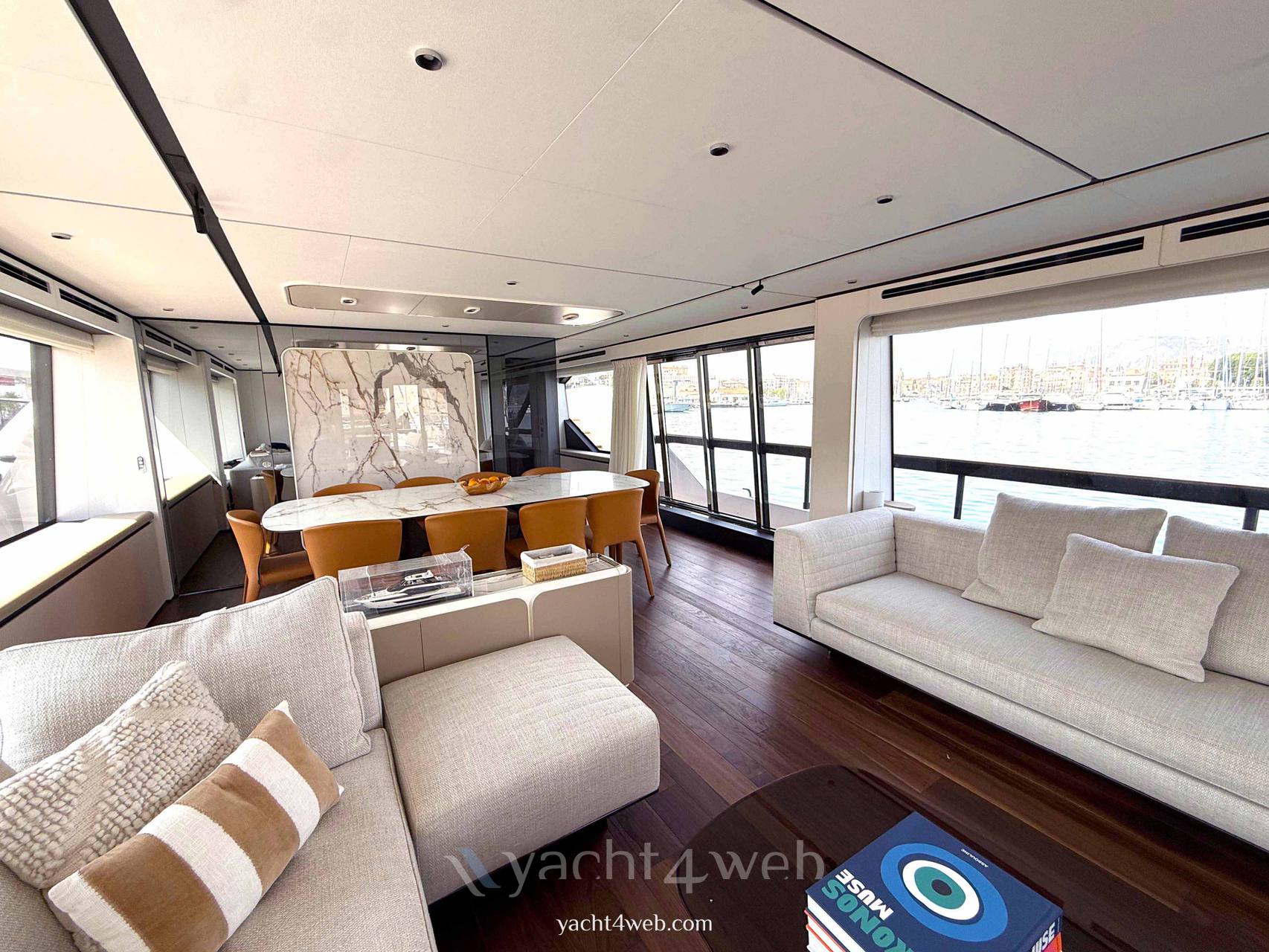 Ferretti yachts 940 usato