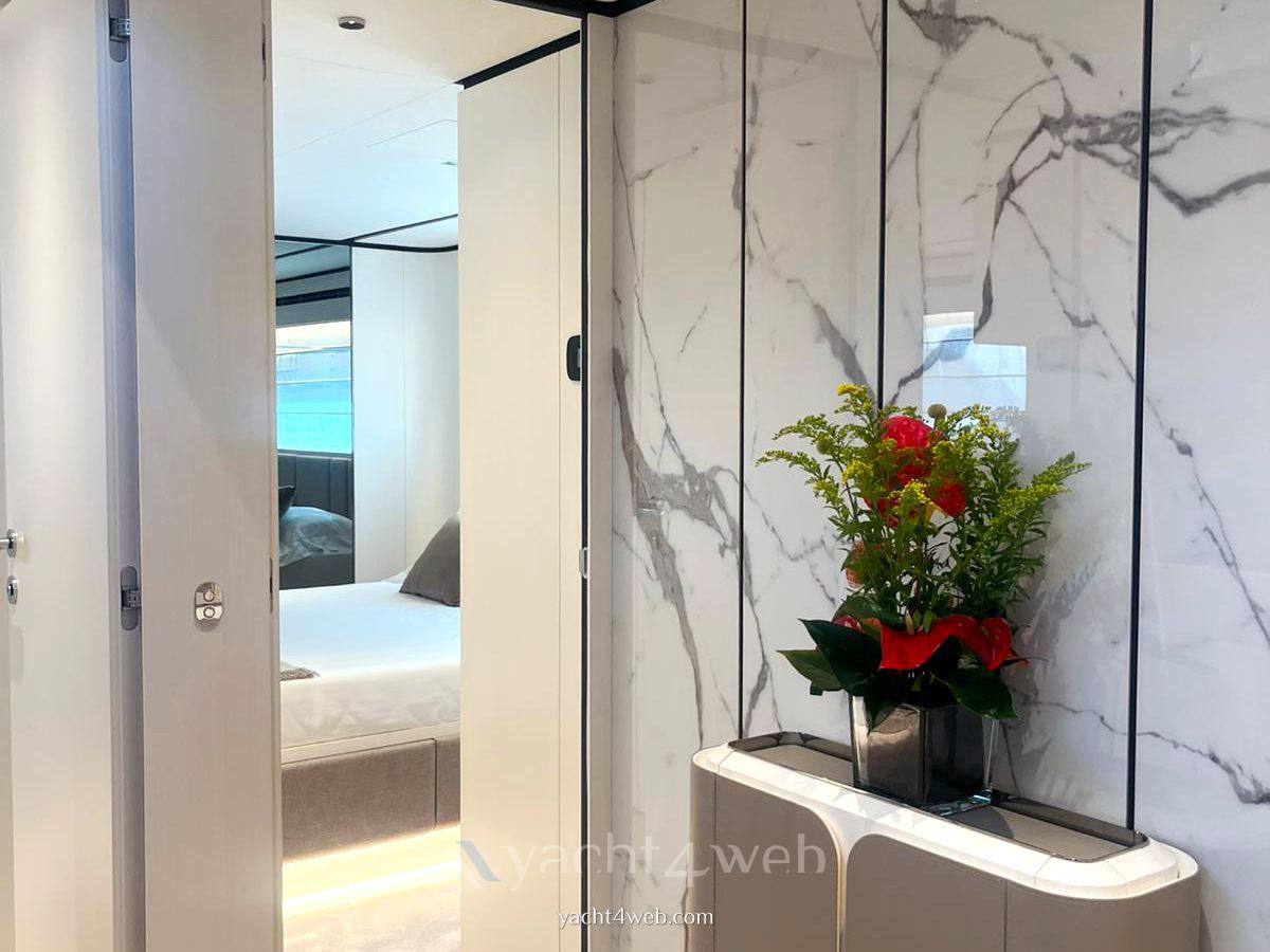 Ferretti yachts 940 Photo