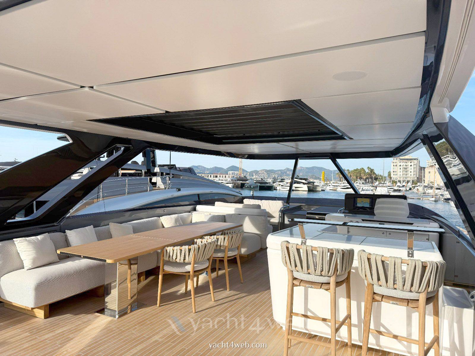 Ferretti yachts 940 0