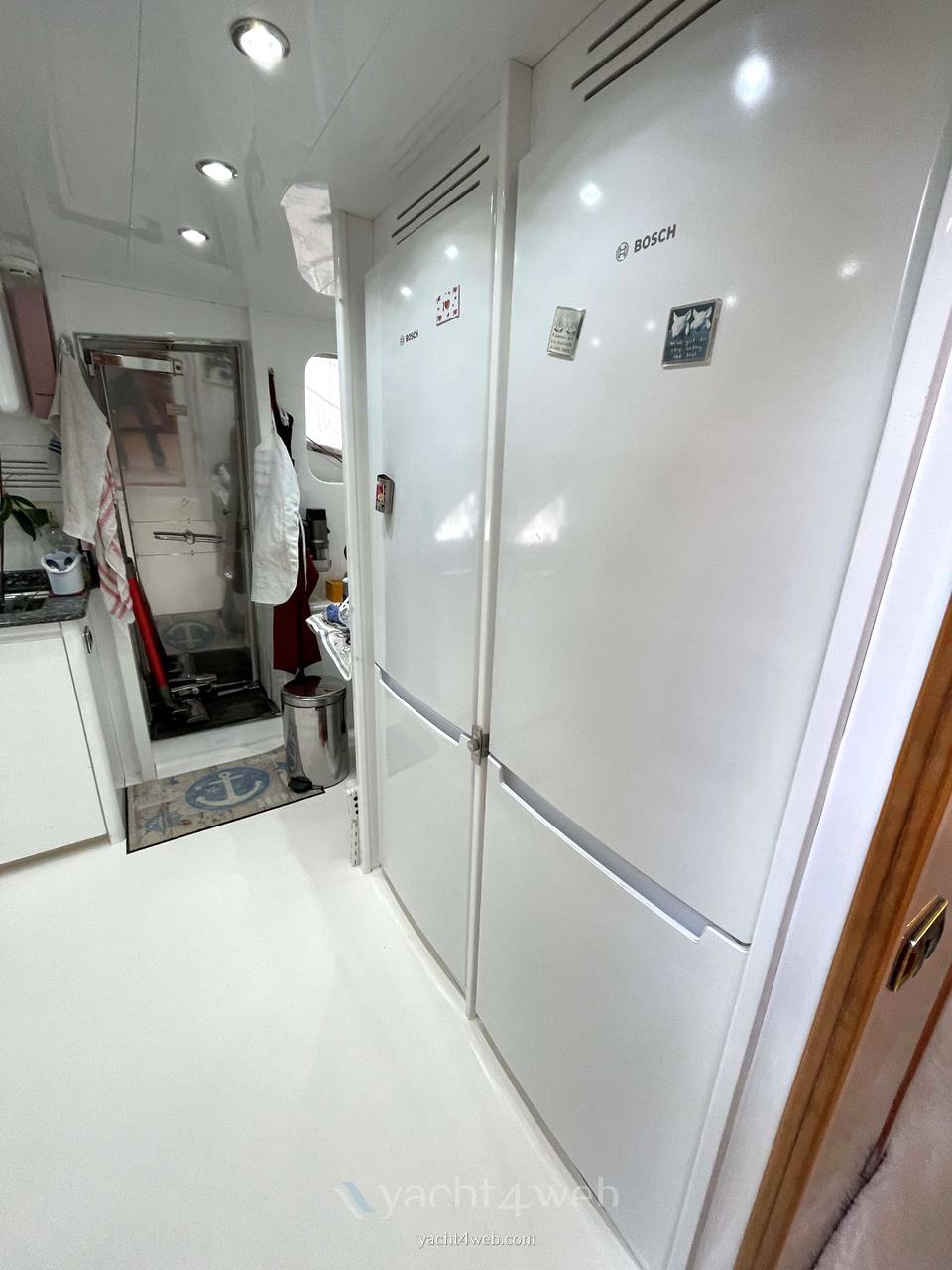 Falcon 86 0