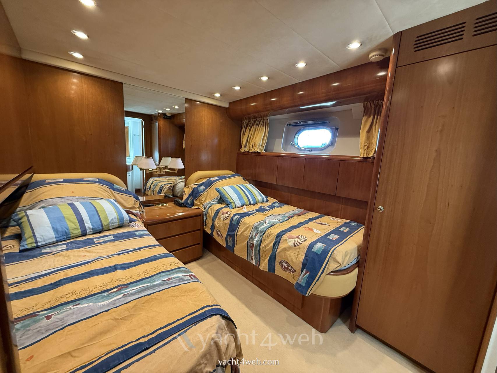 Falcon 86 Motor yacht used