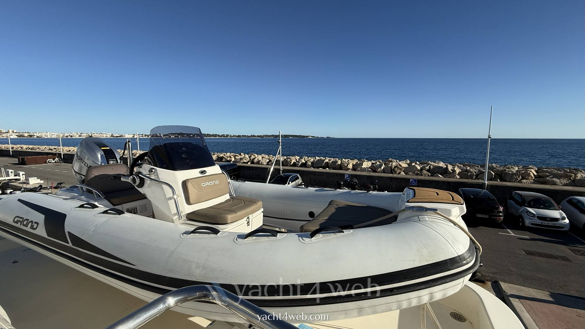Falcon 86 