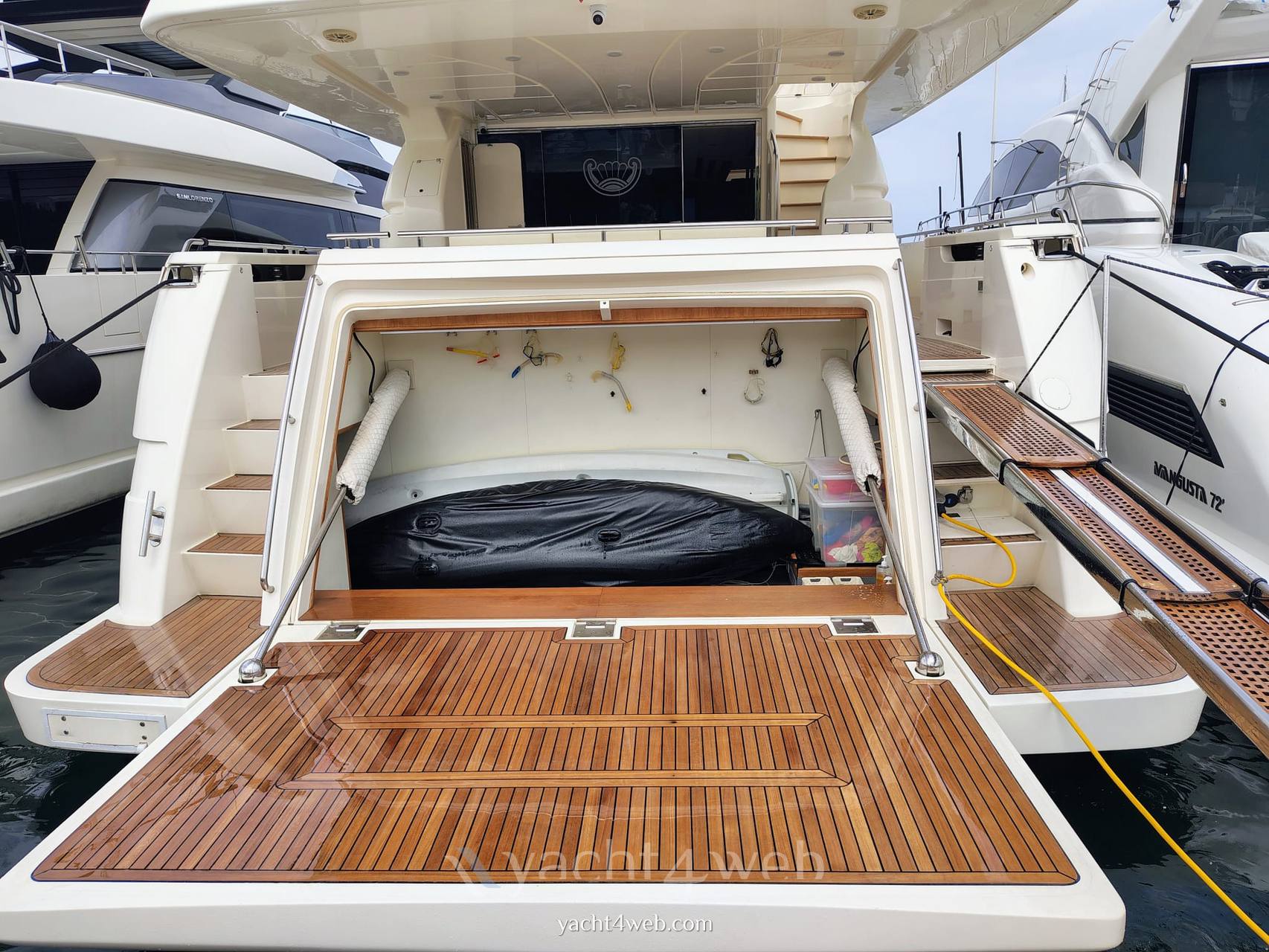 Ferretti yachts 830 Non specificato