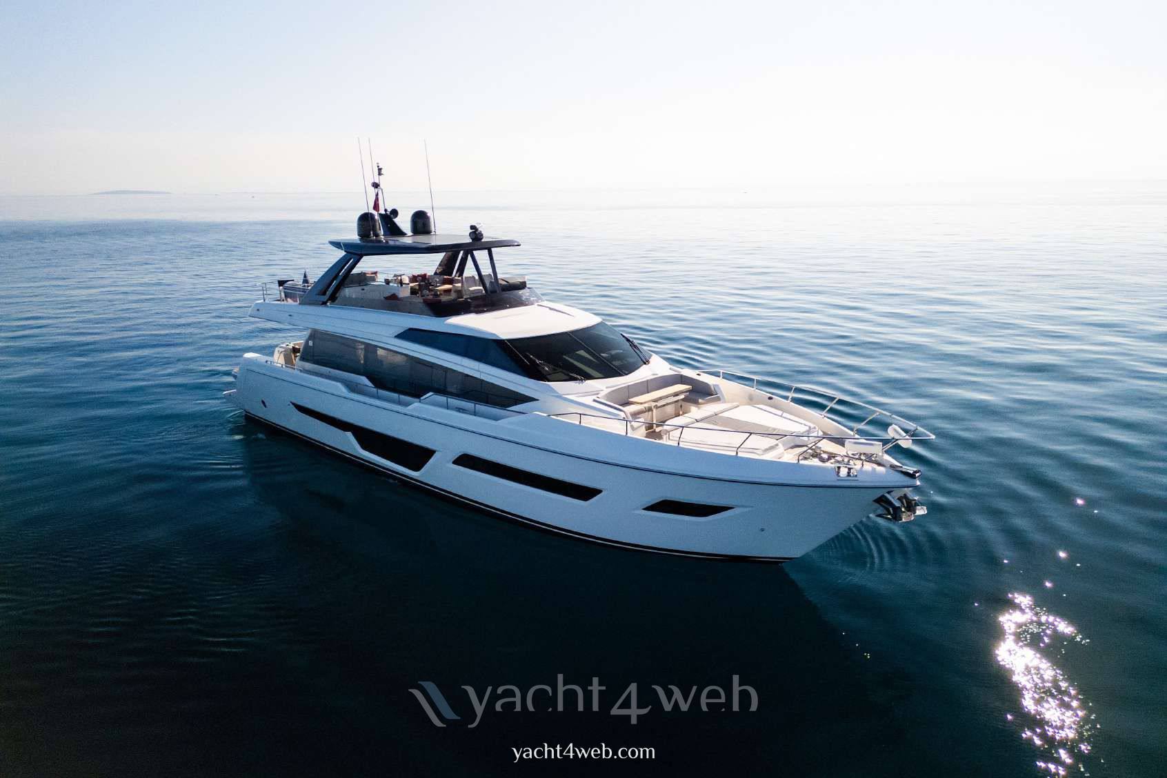 Ferretti yachts 780 verwendet