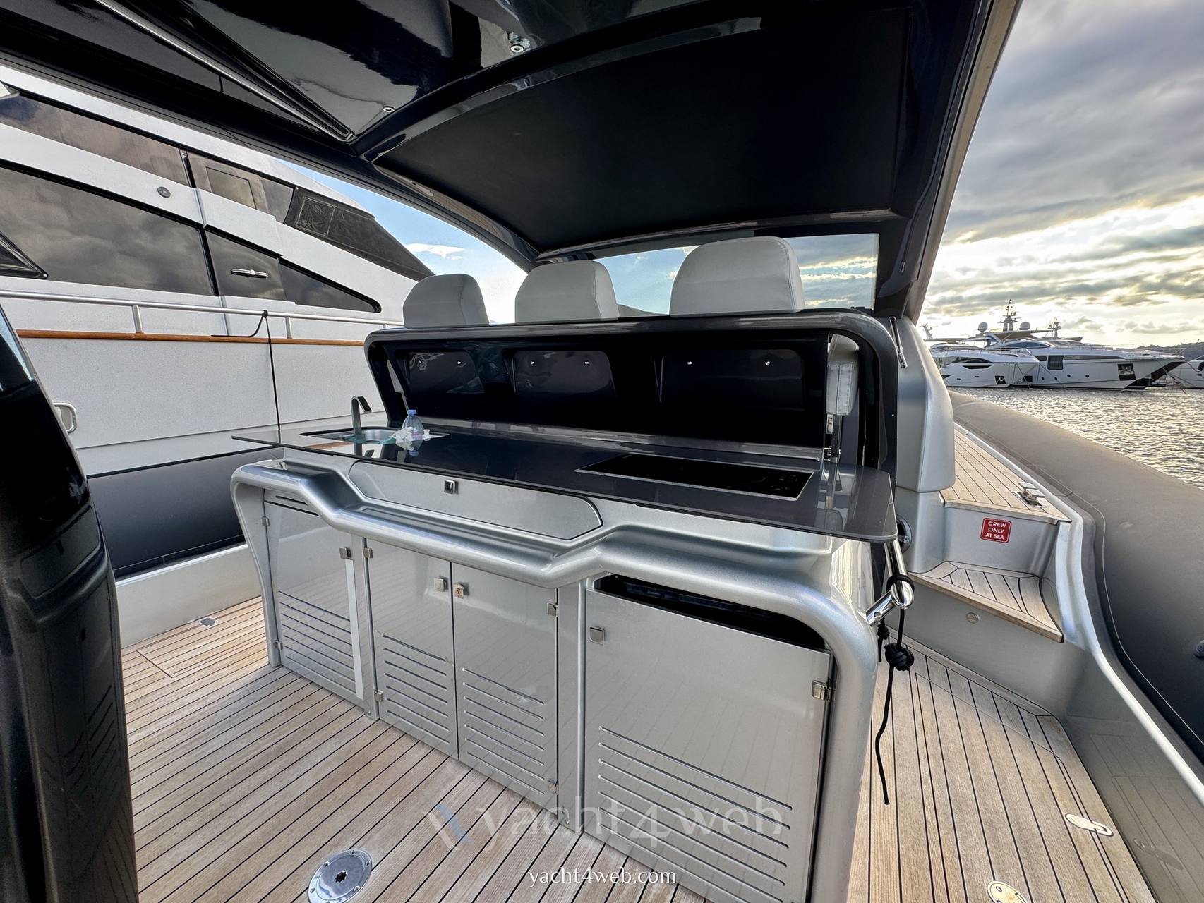 Anvera 55s Barco de motor usado para venta