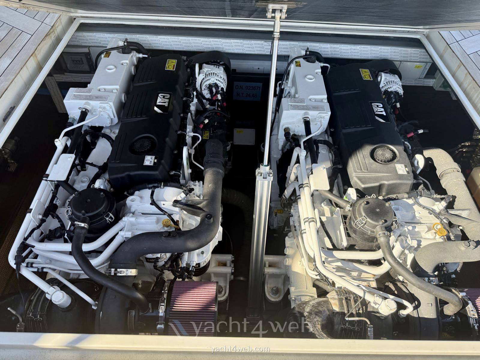 Anvera 55s barco de motor