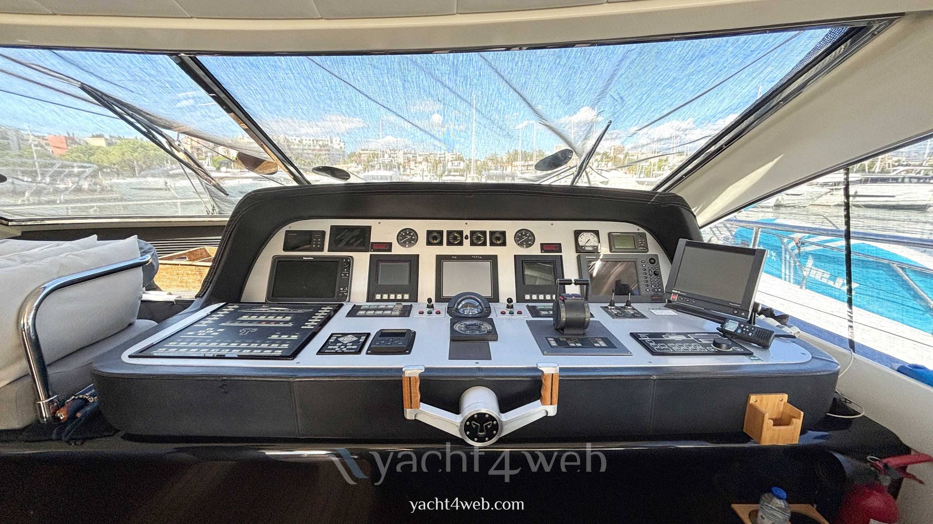 Leopard 24 motor boat