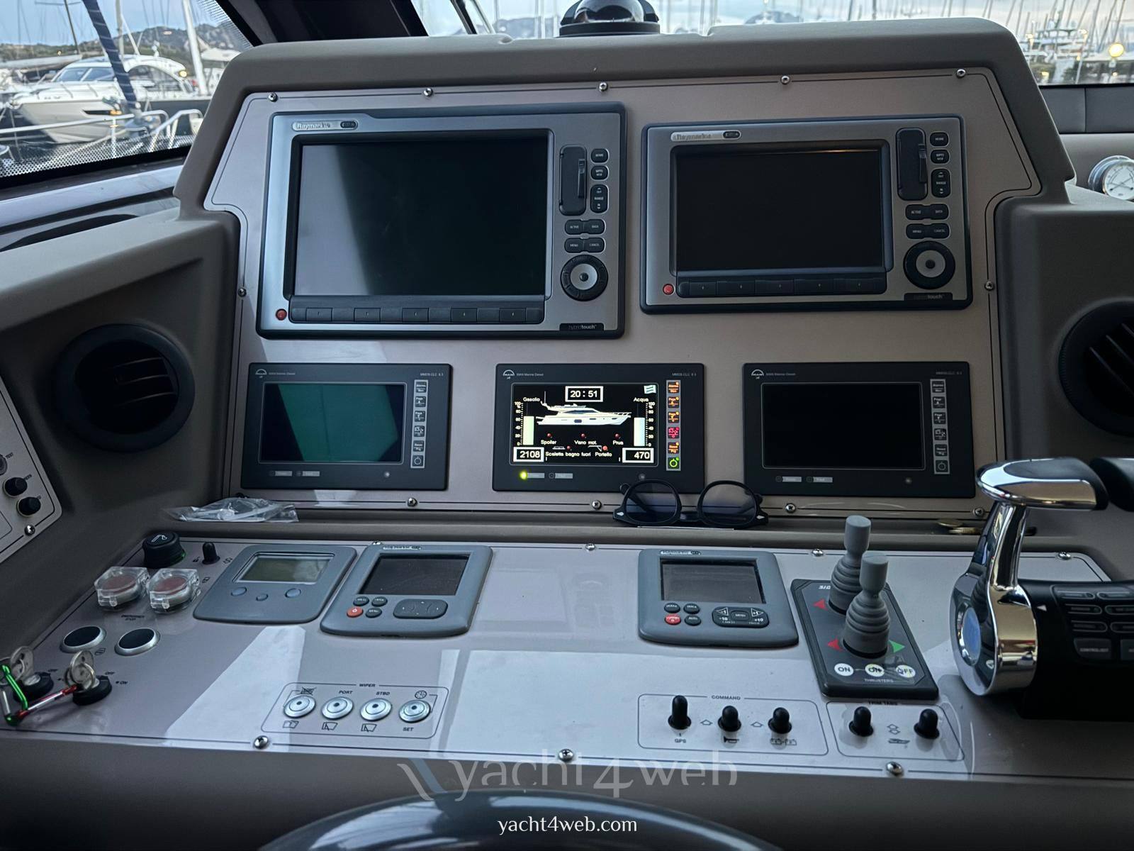 Ferretti yachts 570 Motorboot gebraucht zum Verkauf