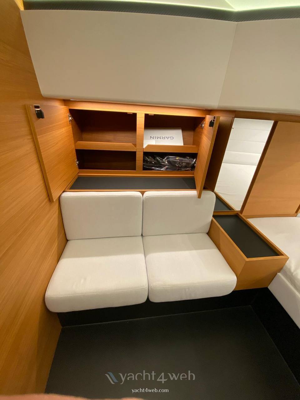 Wally Wallytender 48 