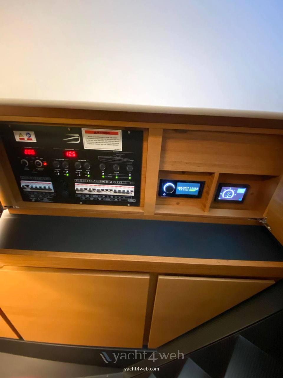 Wally Wallytender 48 bateau à moteur