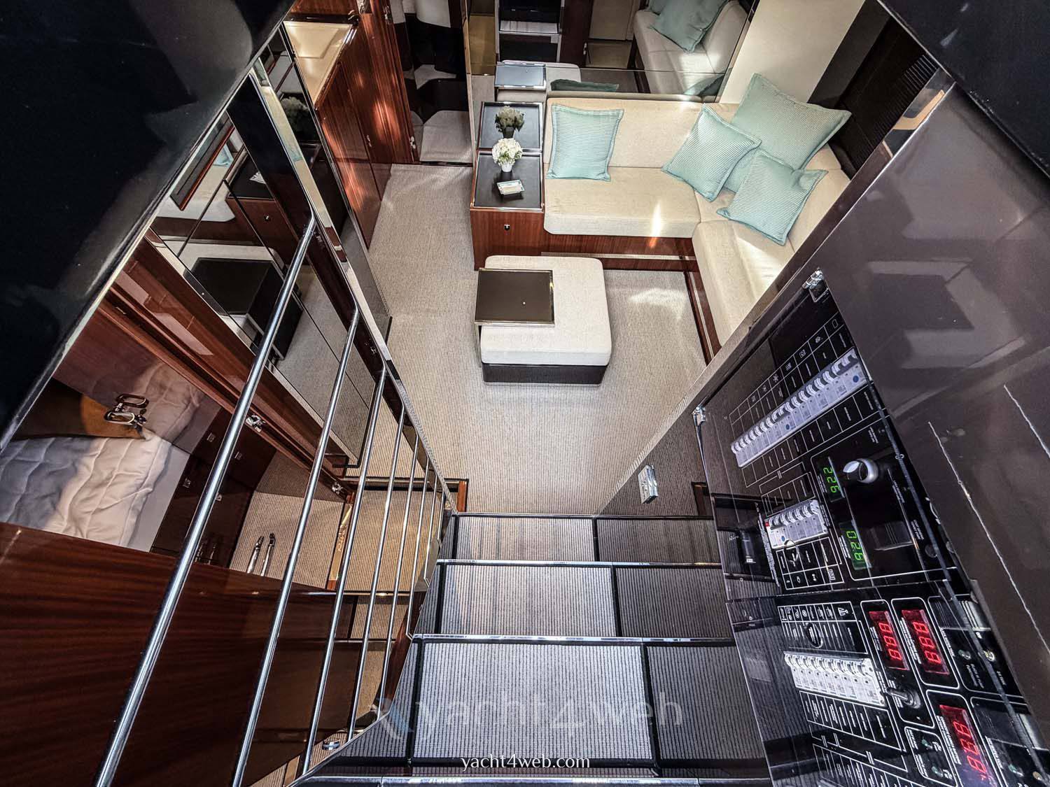 Riva Rivale 56 Моторная лодка используется для продажи