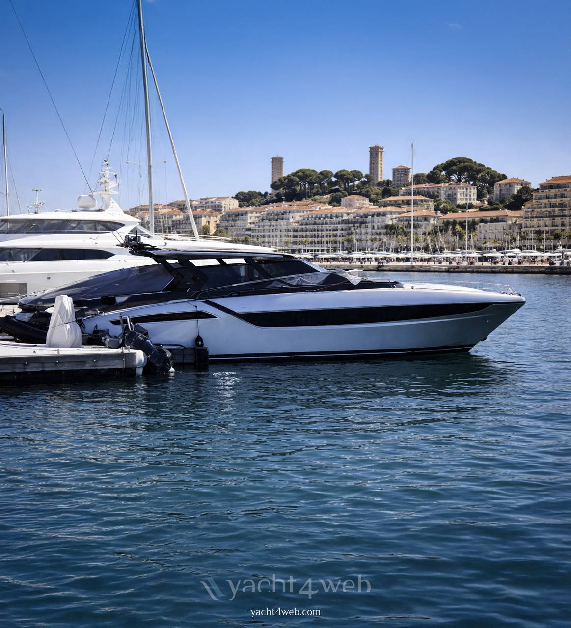 Riva Dolce48 Yacht à moteur occasion