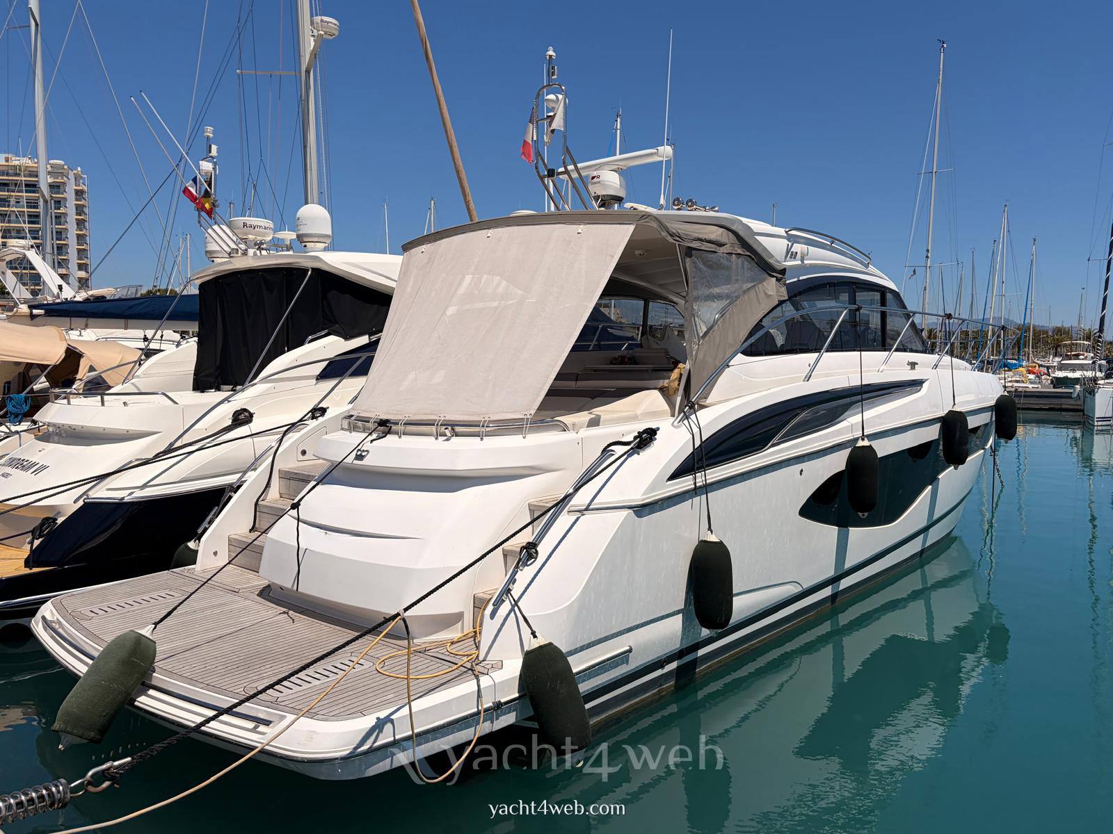 Princess V50 Barca usata in vendita
