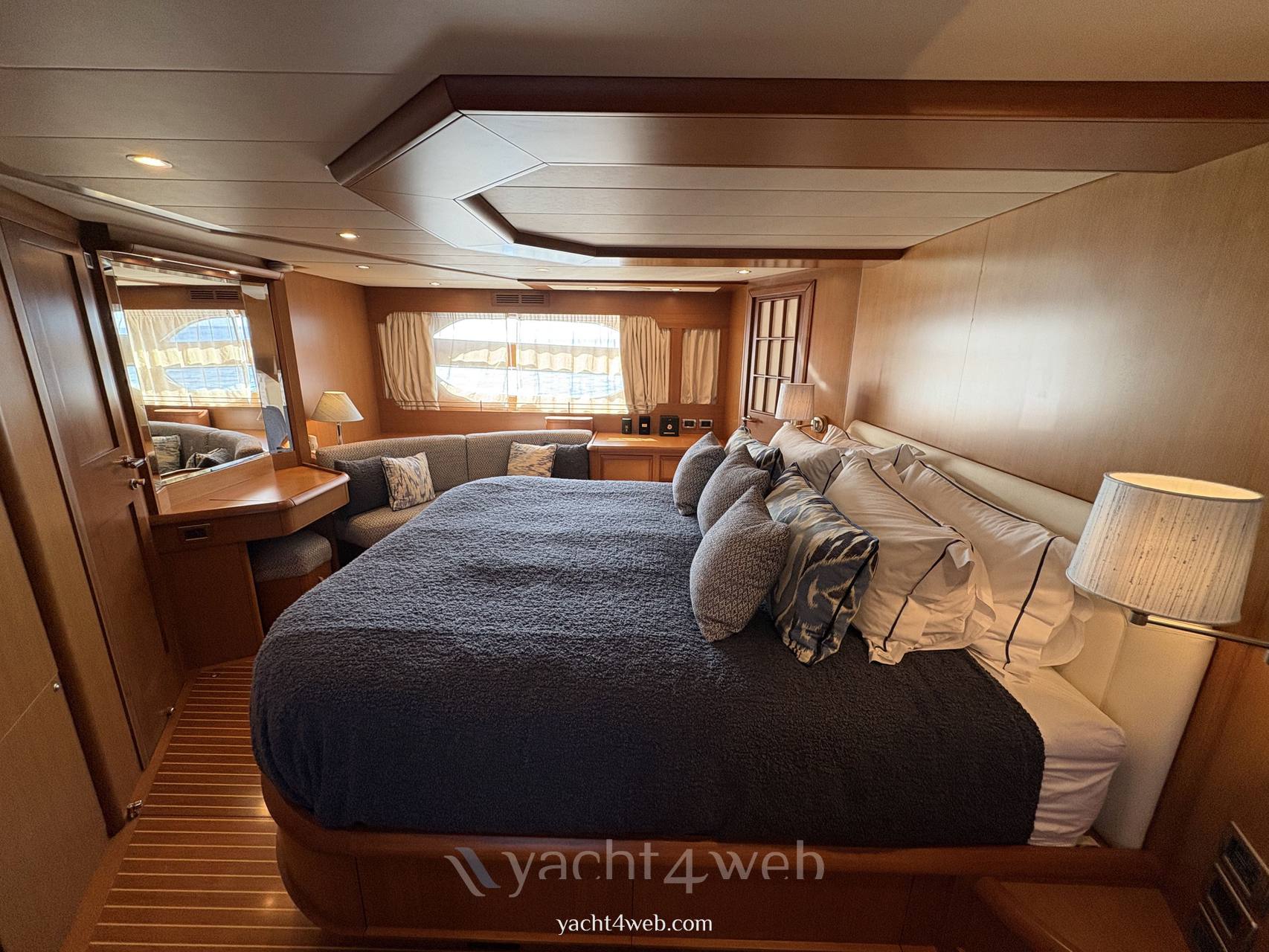 Mochi craft Dolphin 74 bateau à moteur