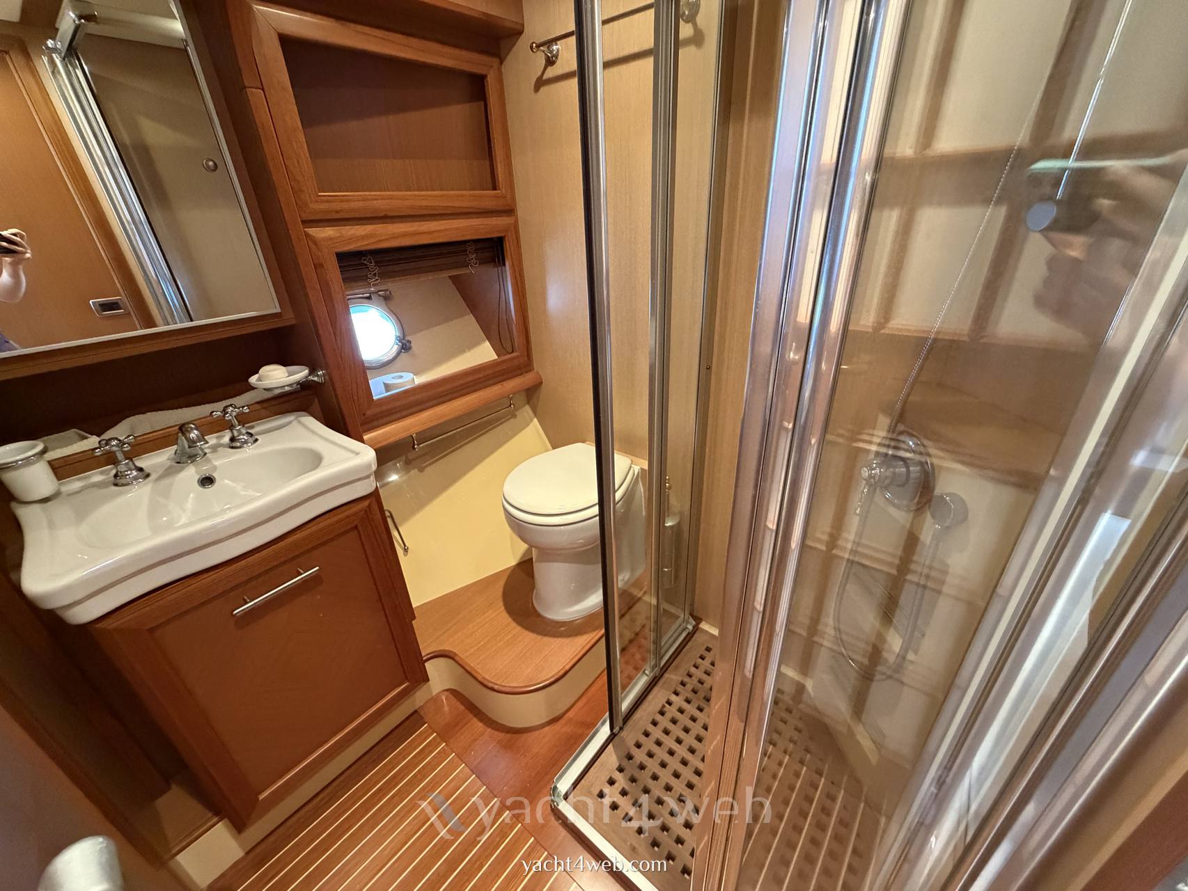 Mochi craft Dolphin 64 