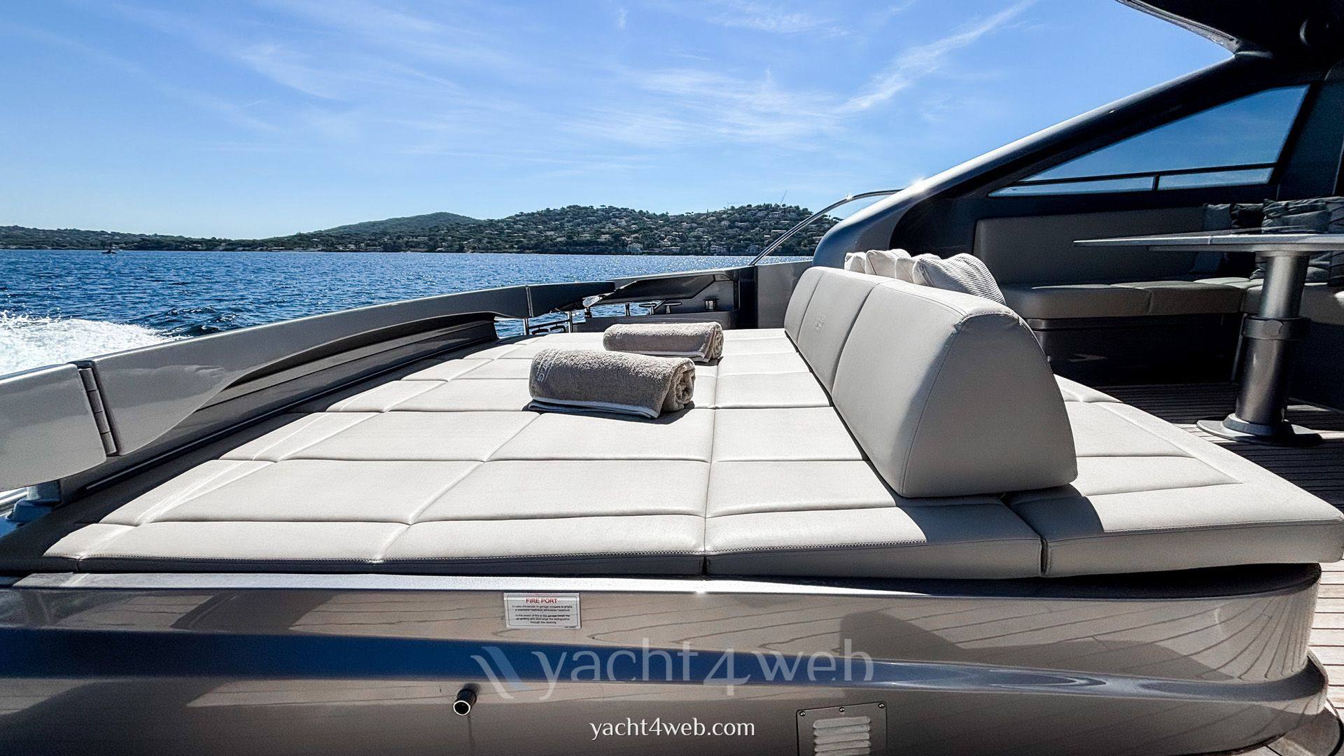 Pershing 62 barco de motor