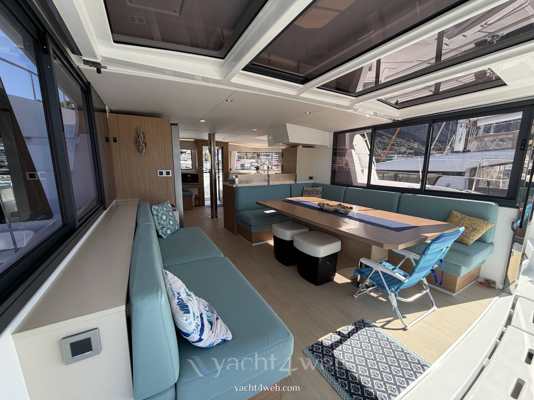 Catana sas Bali 4.8 barca