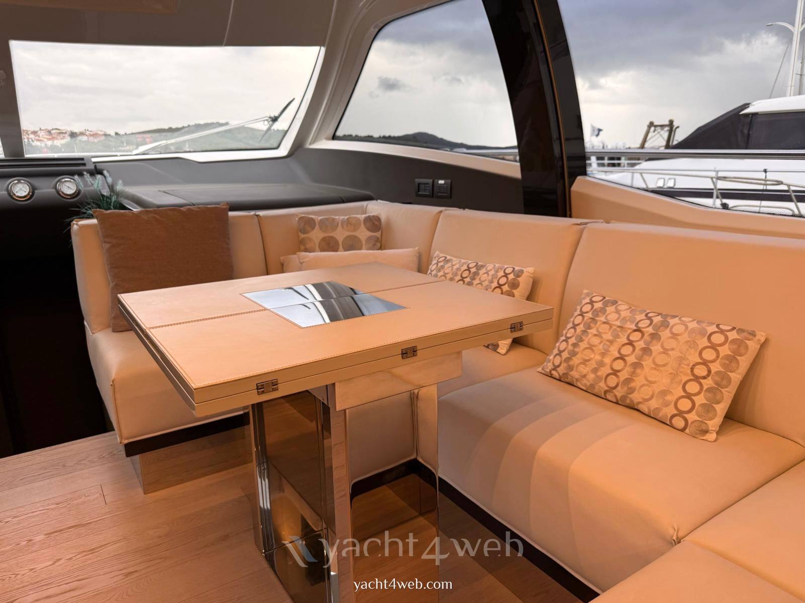 Ferretti yachts 550 照片