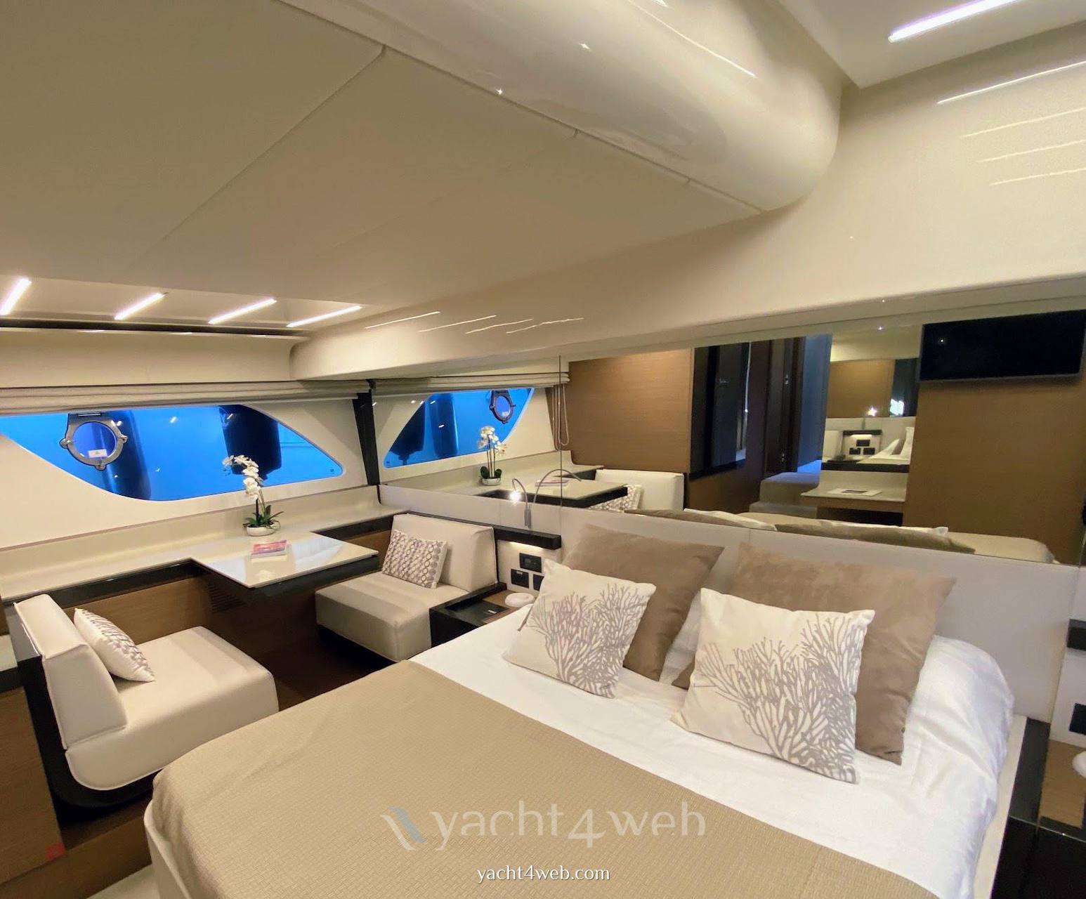 Ferretti yachts 550 使用
