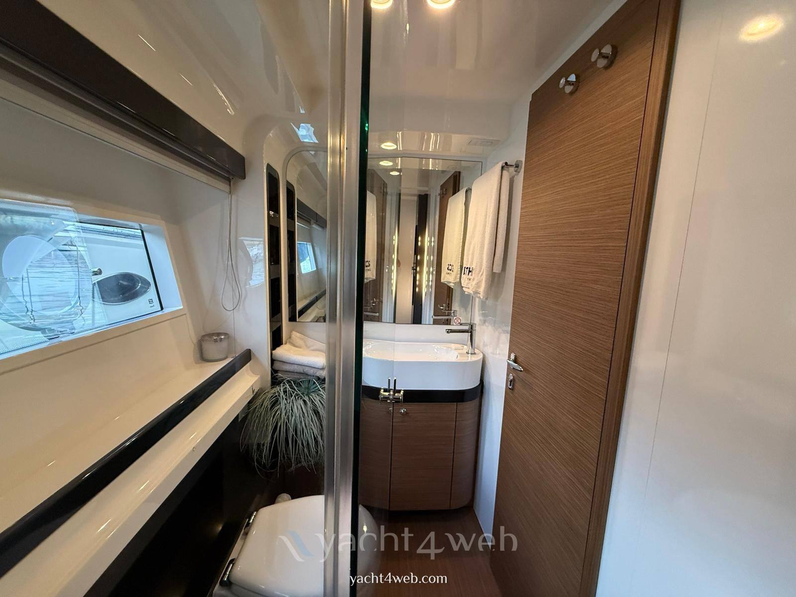 Ferretti yachts 550 照片