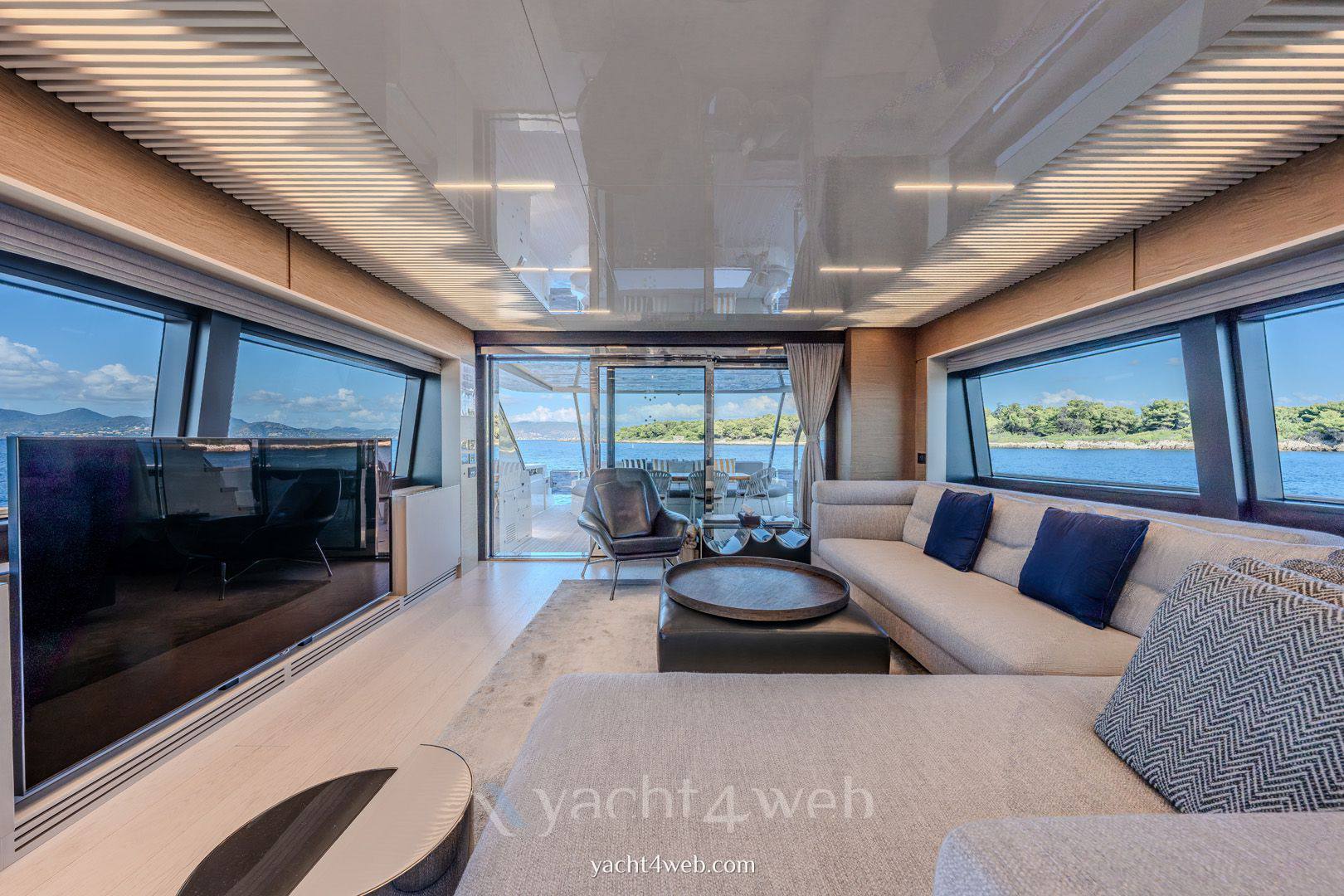 Ferretti yachts 920 piola 照片