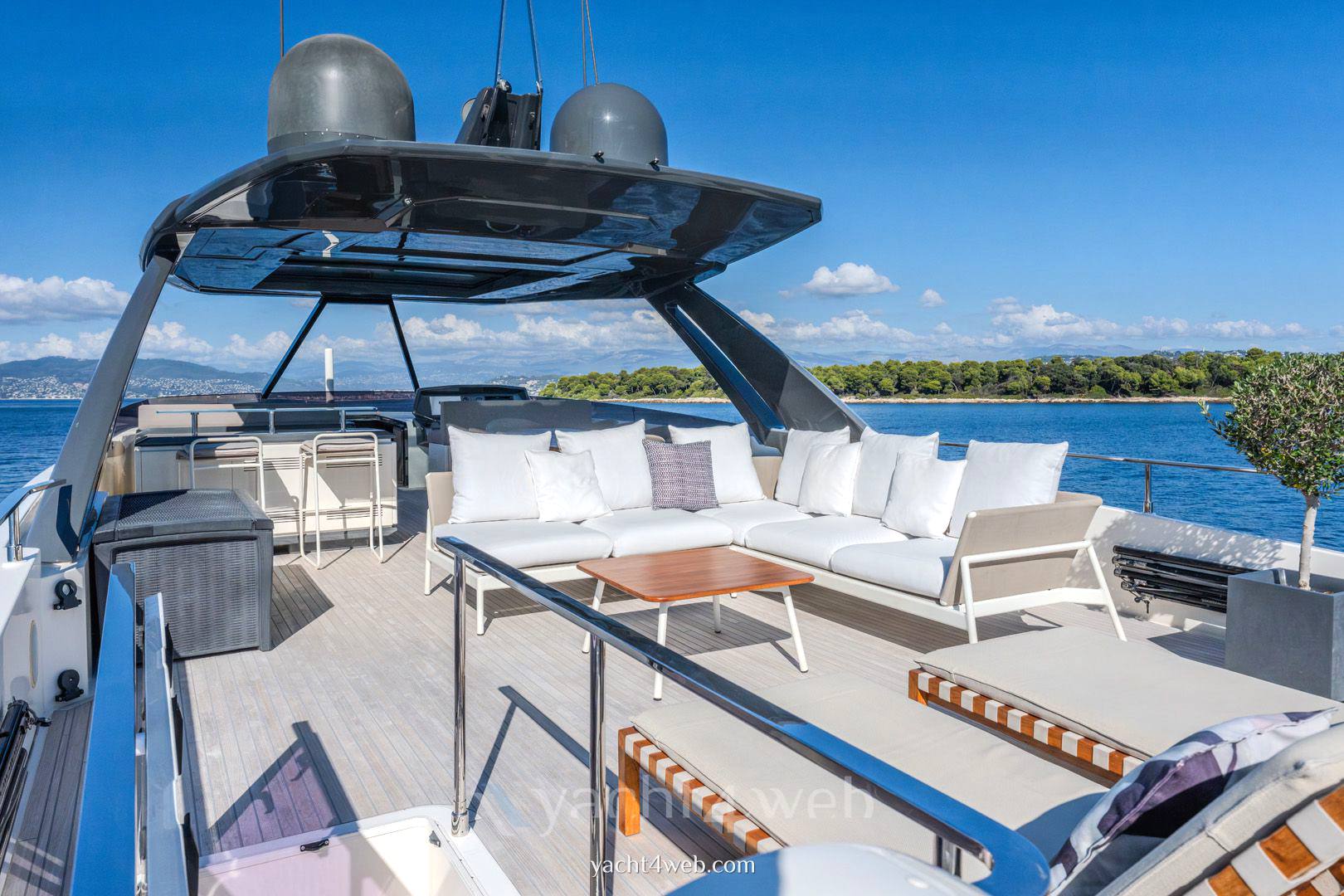 Ferretti yachts 920 piola 游艇 使用