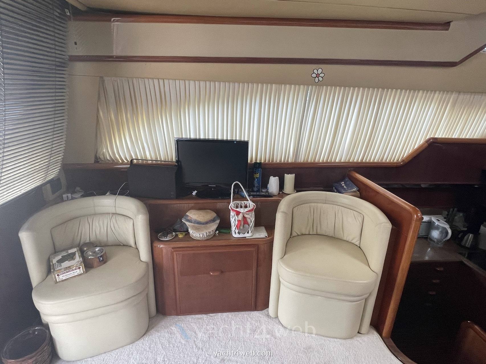 Ferretti yachts 53 usato