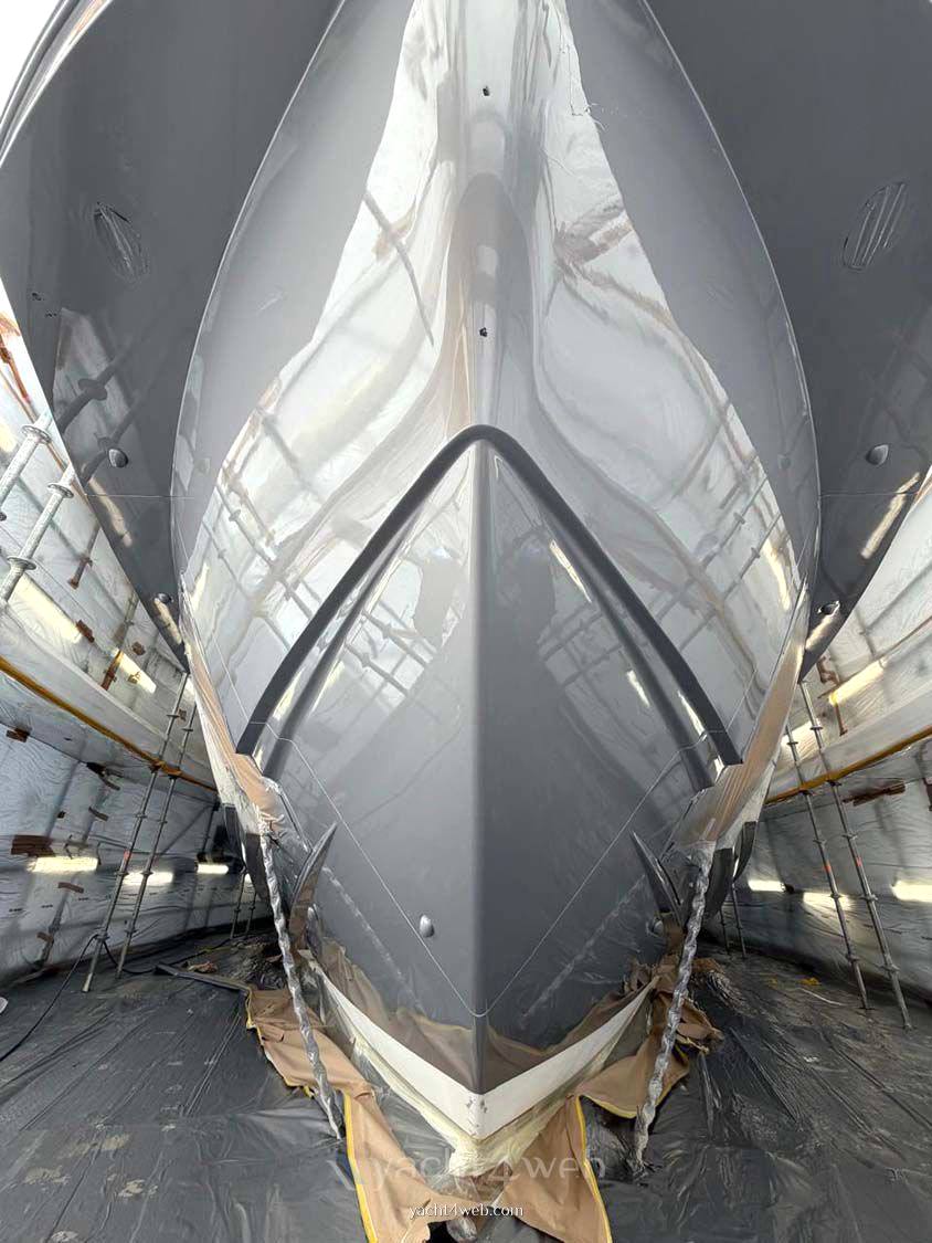 Azimut 27 grande metri
