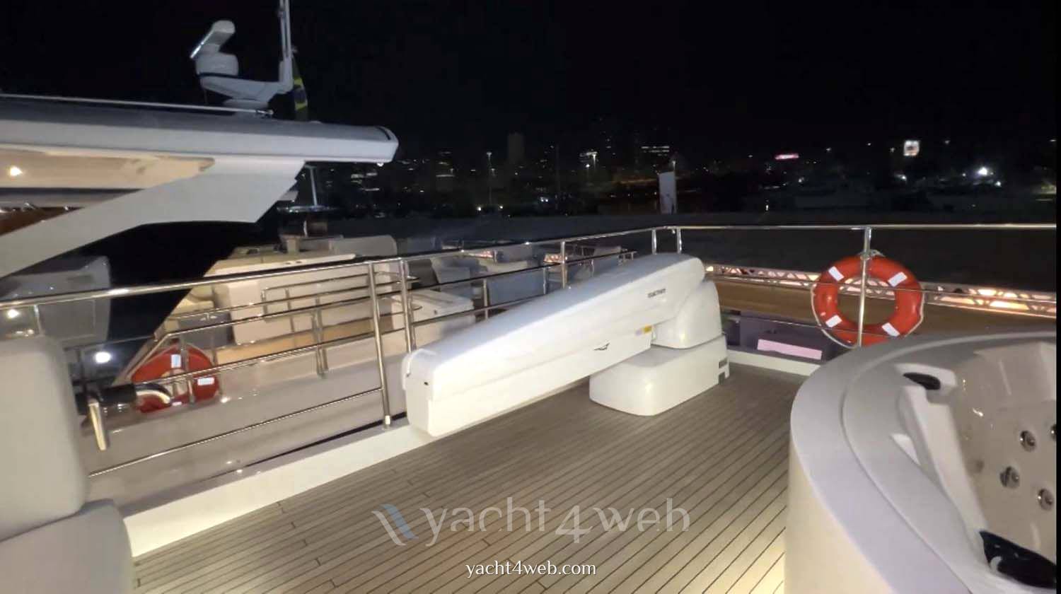 Azimut 27 grande metri