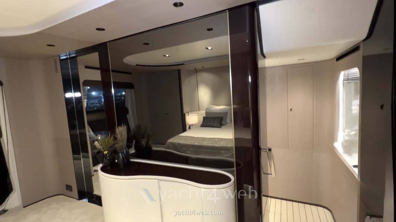 Azimut 27 grande metri