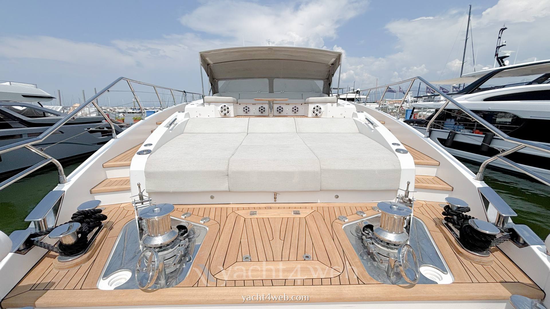 Azimut 27 grande metri