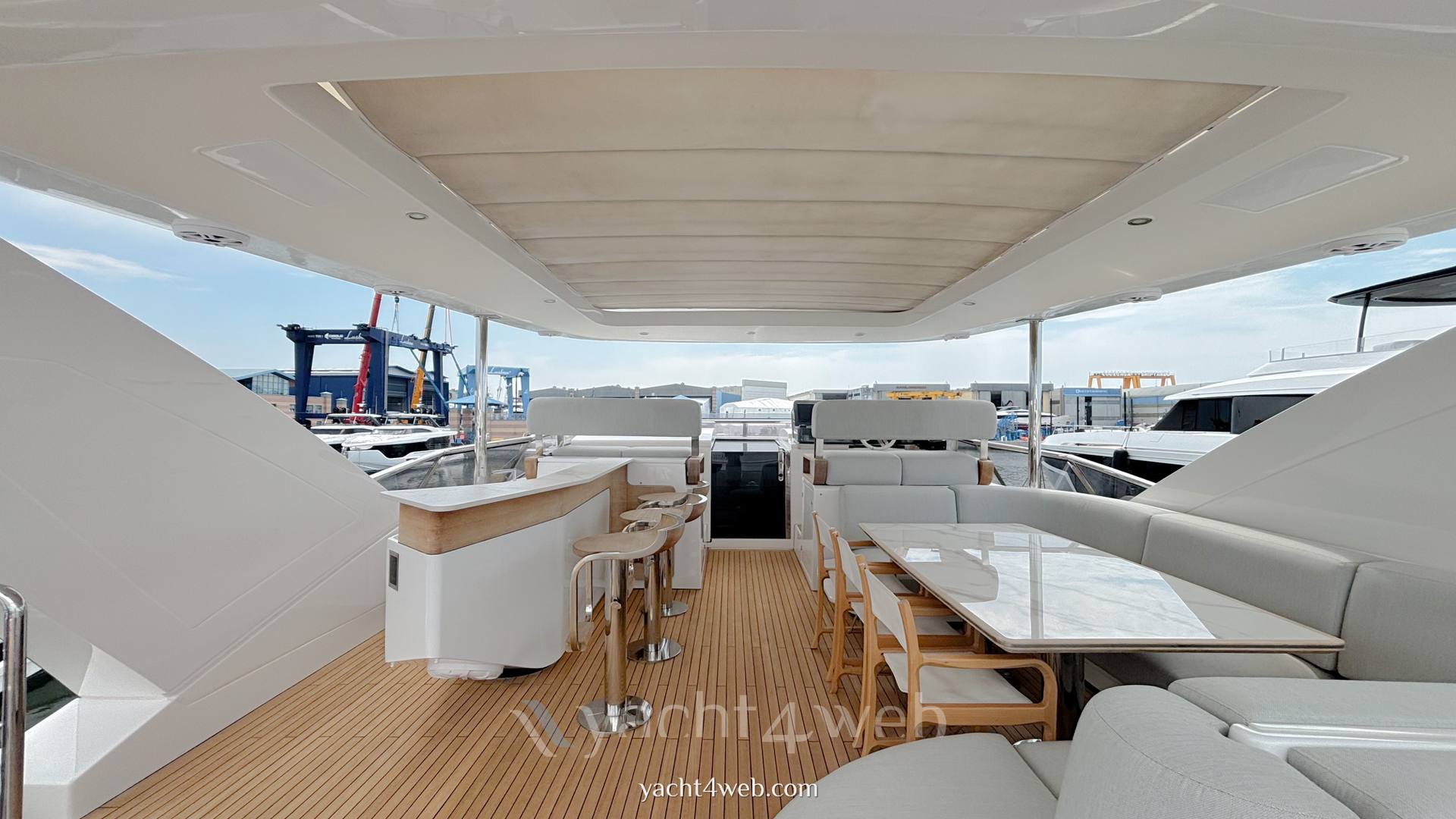 Azimut 27 grande metri