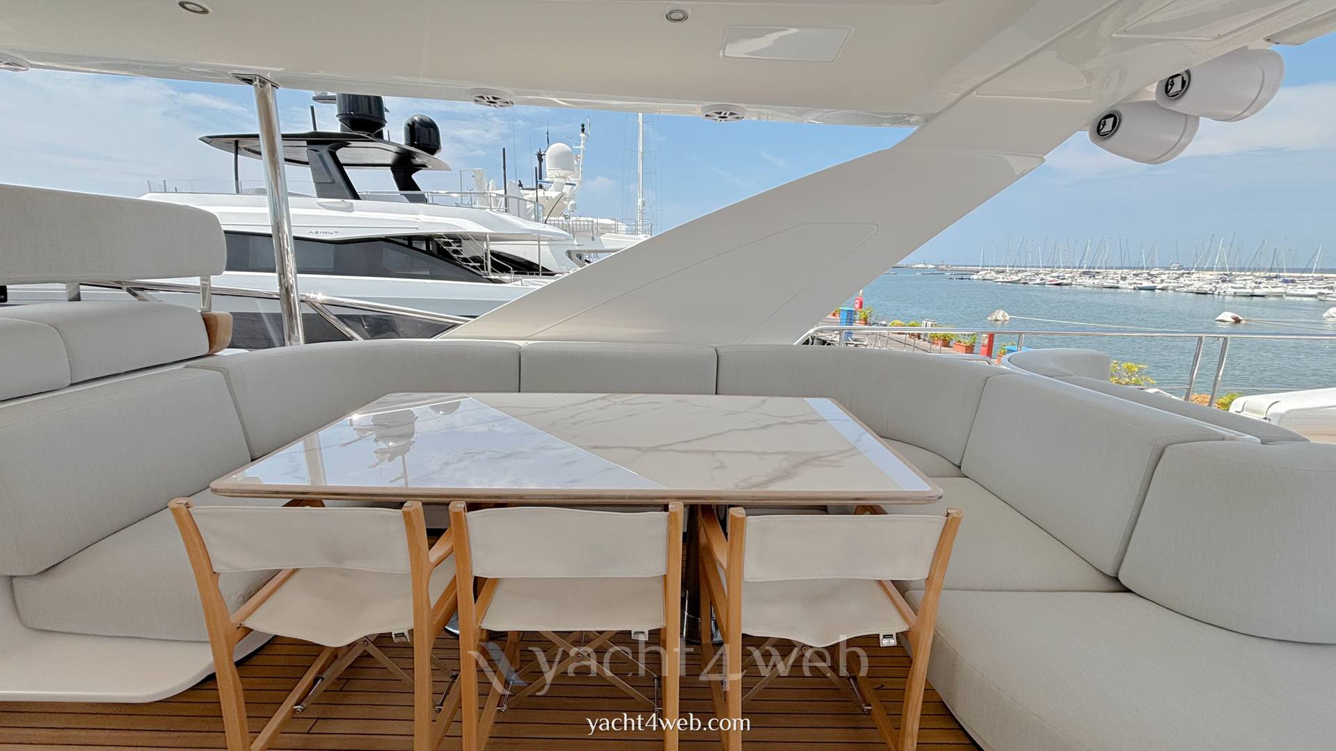 Azimut 27 grande metri