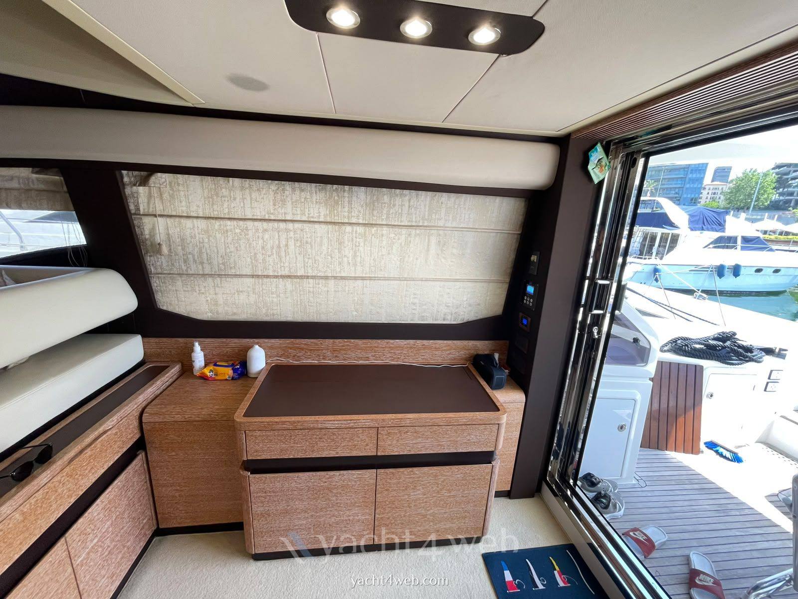 Azimut 54