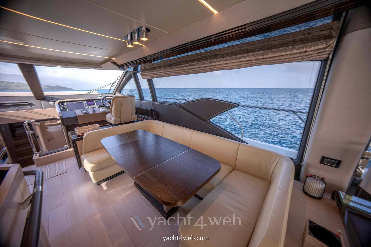 Azimut 66