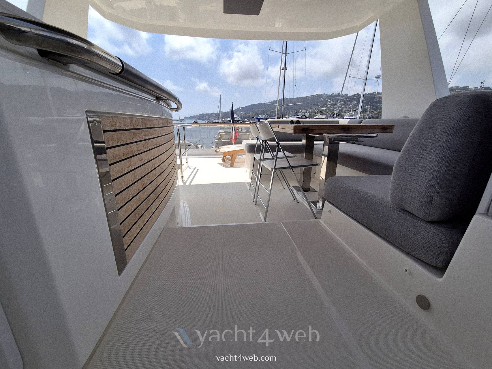 Beneteau Grand trawler 62