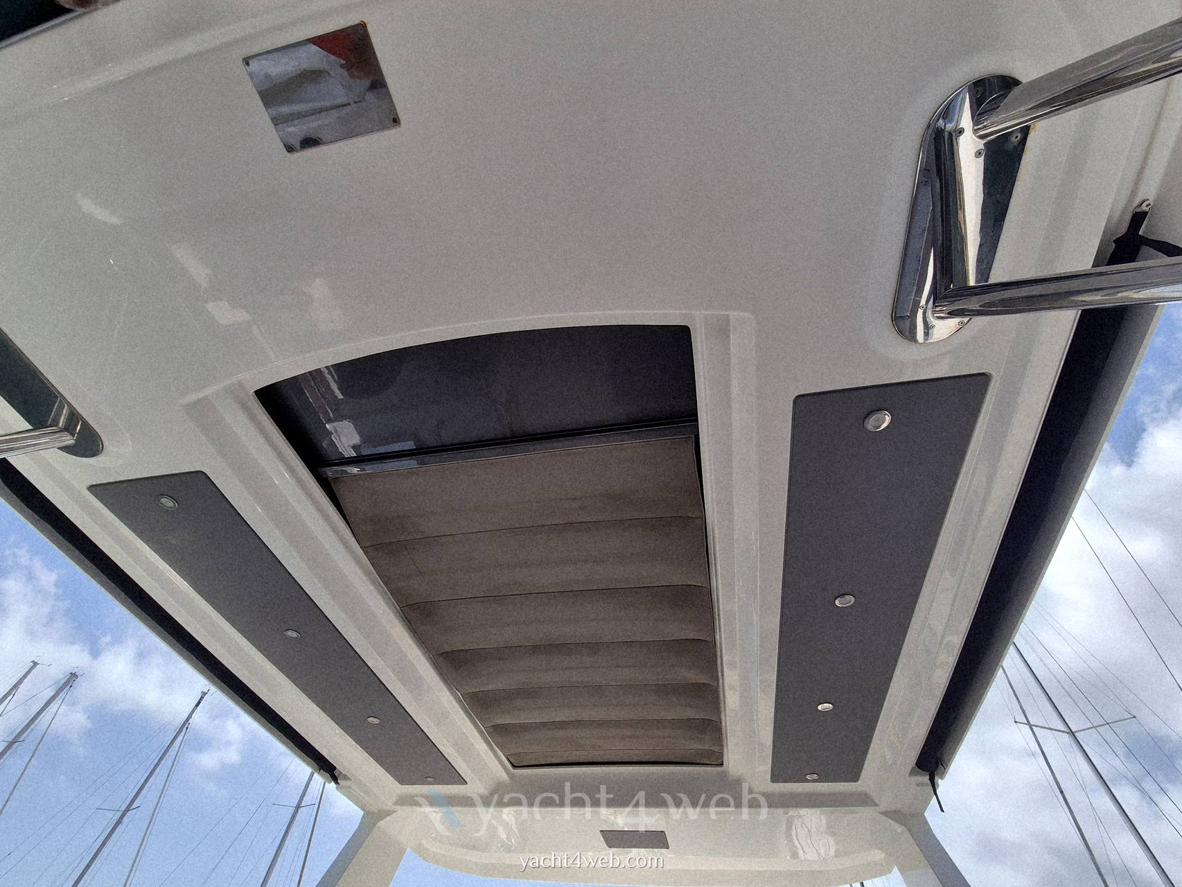 Beneteau Grand trawler 62
