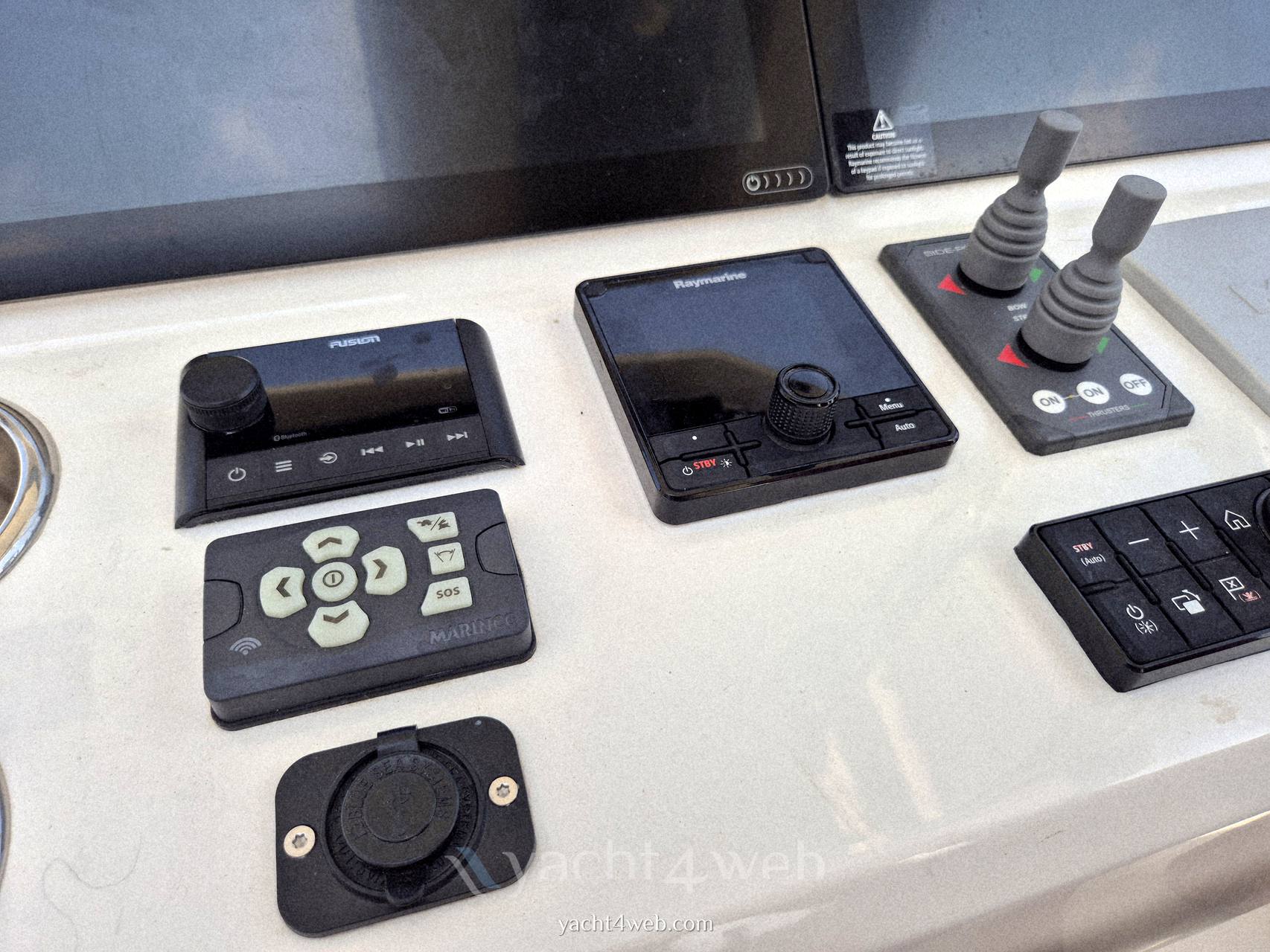 Beneteau Grand trawler 62