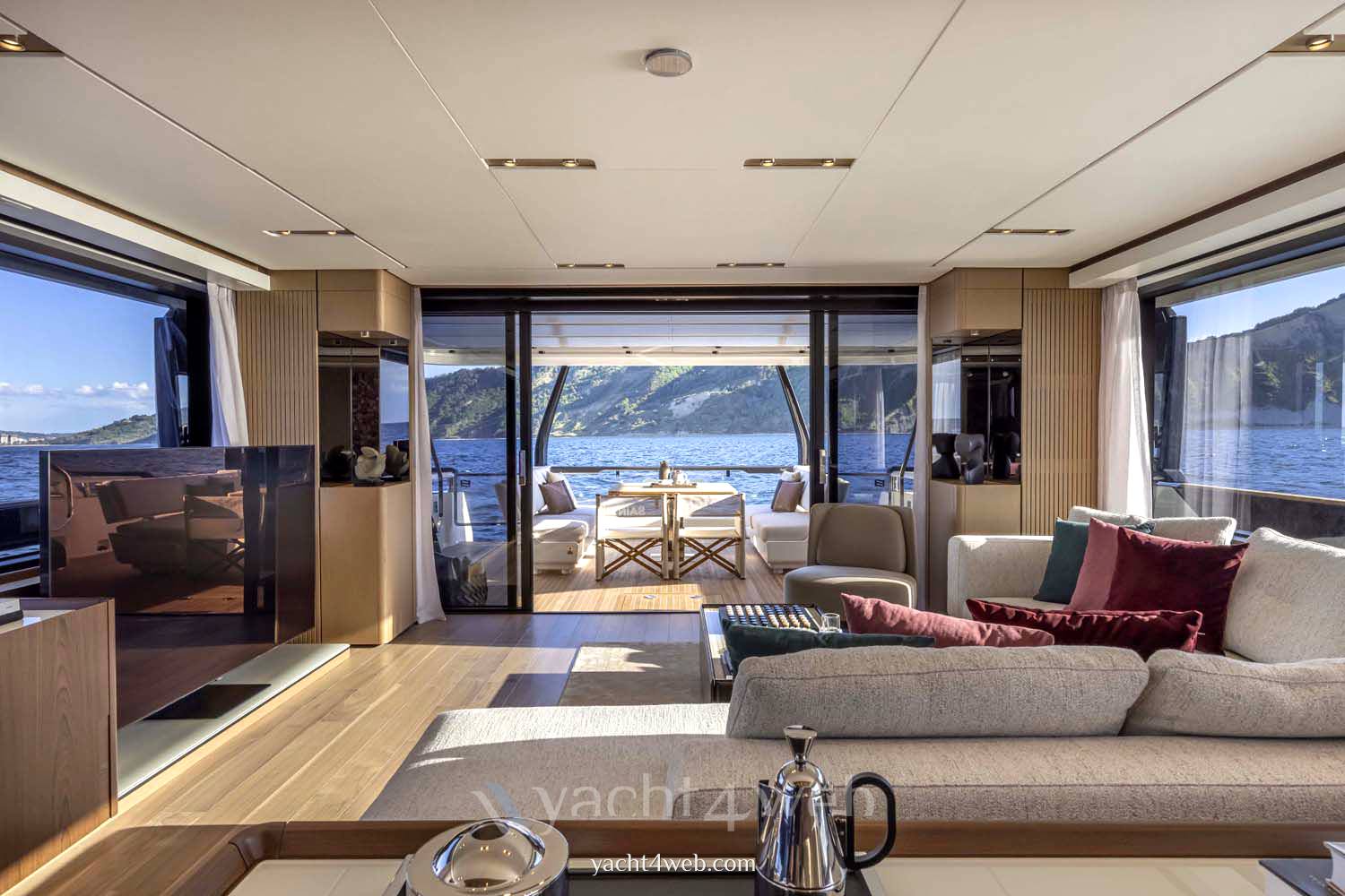 Ferretti yachts 1000