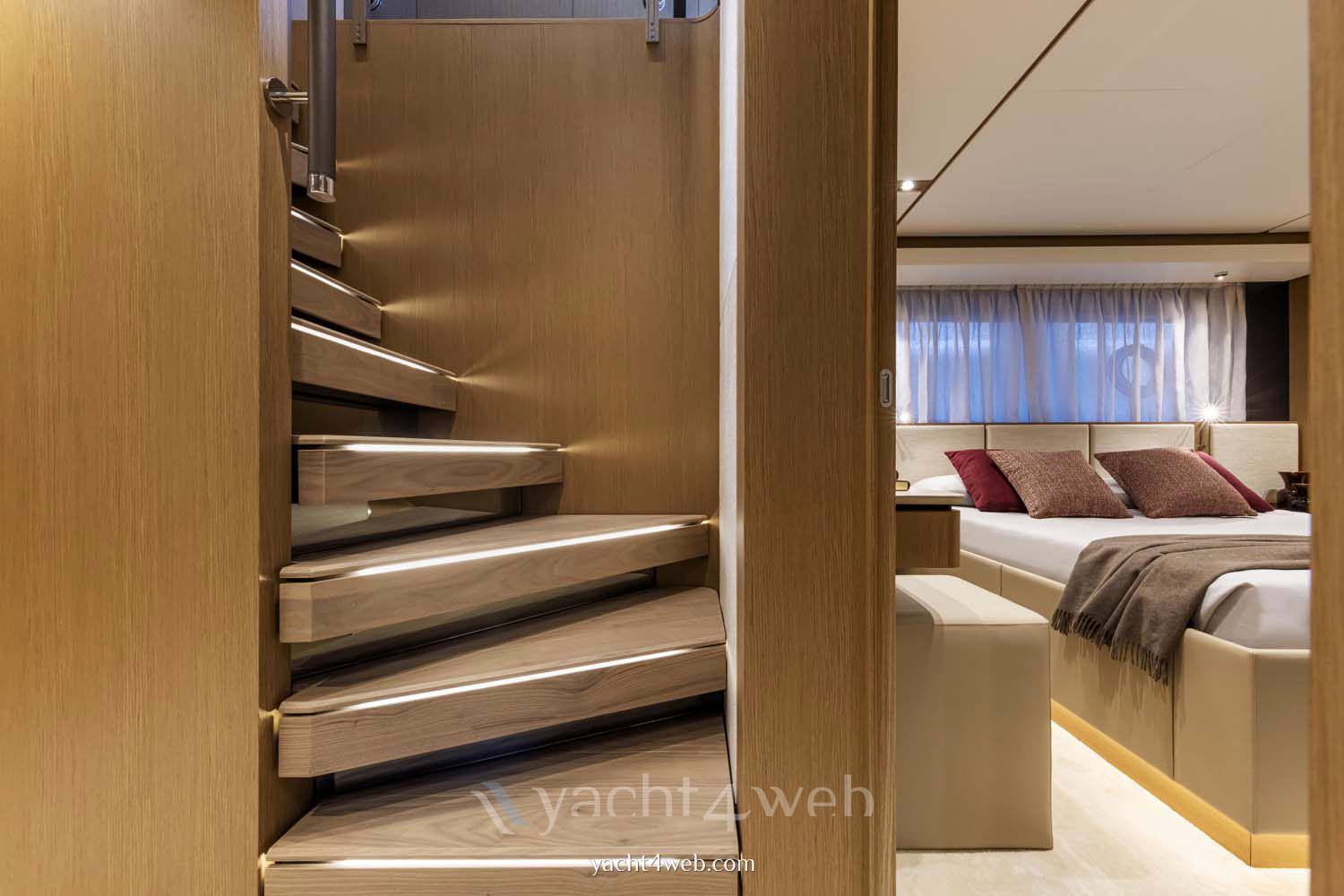 Ferretti yachts 1000