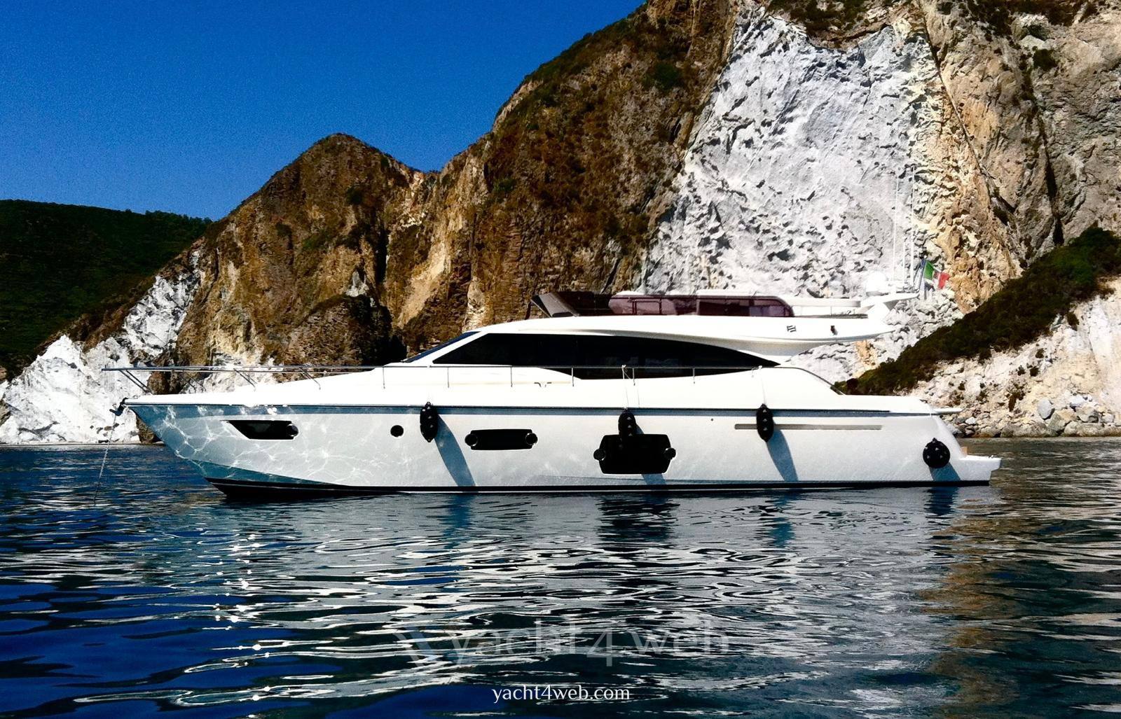 Ferretti yachts 570